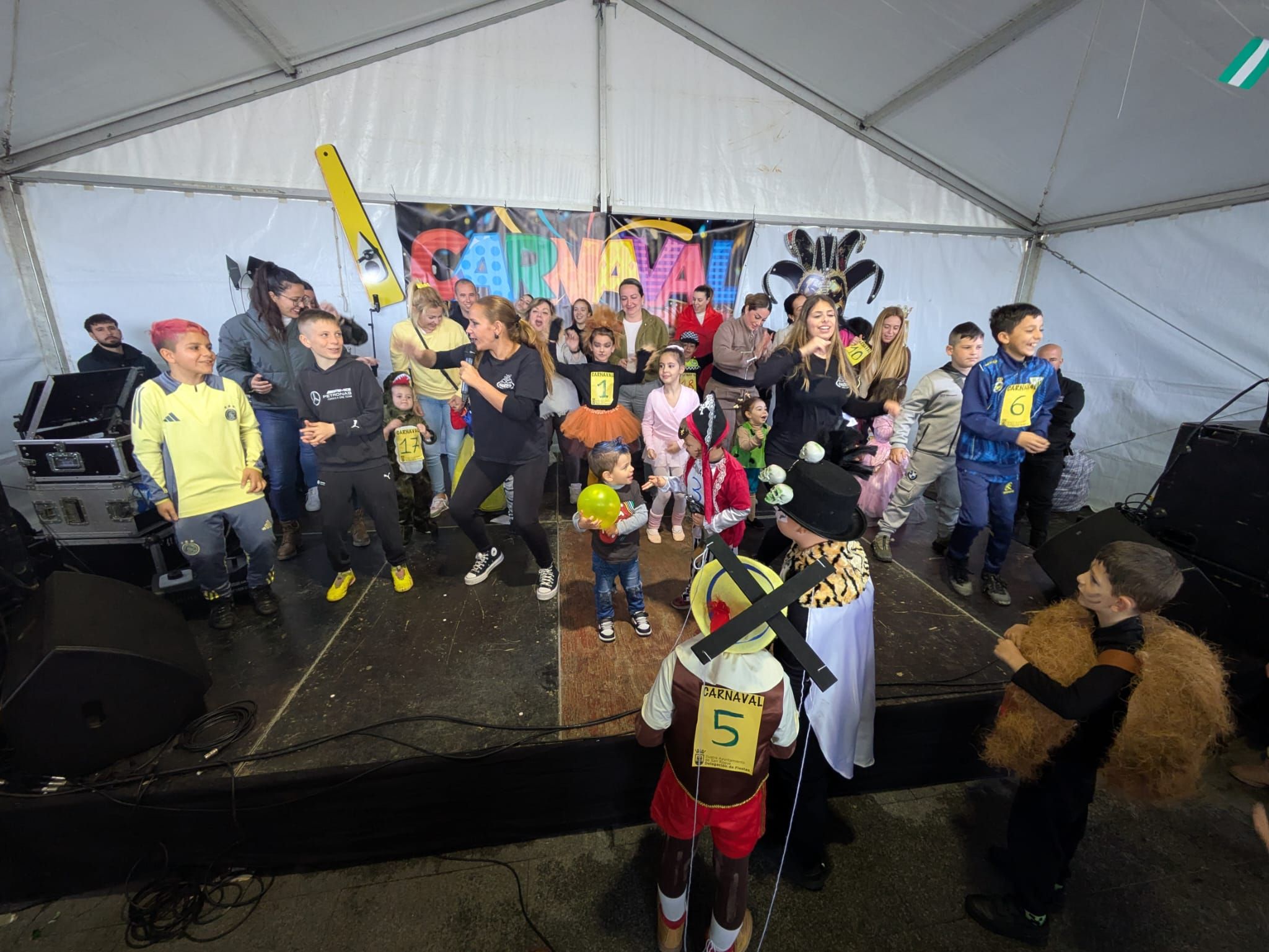 Puente Mayorga se llena de Carnaval con concursos de disfraces y animación infantil 