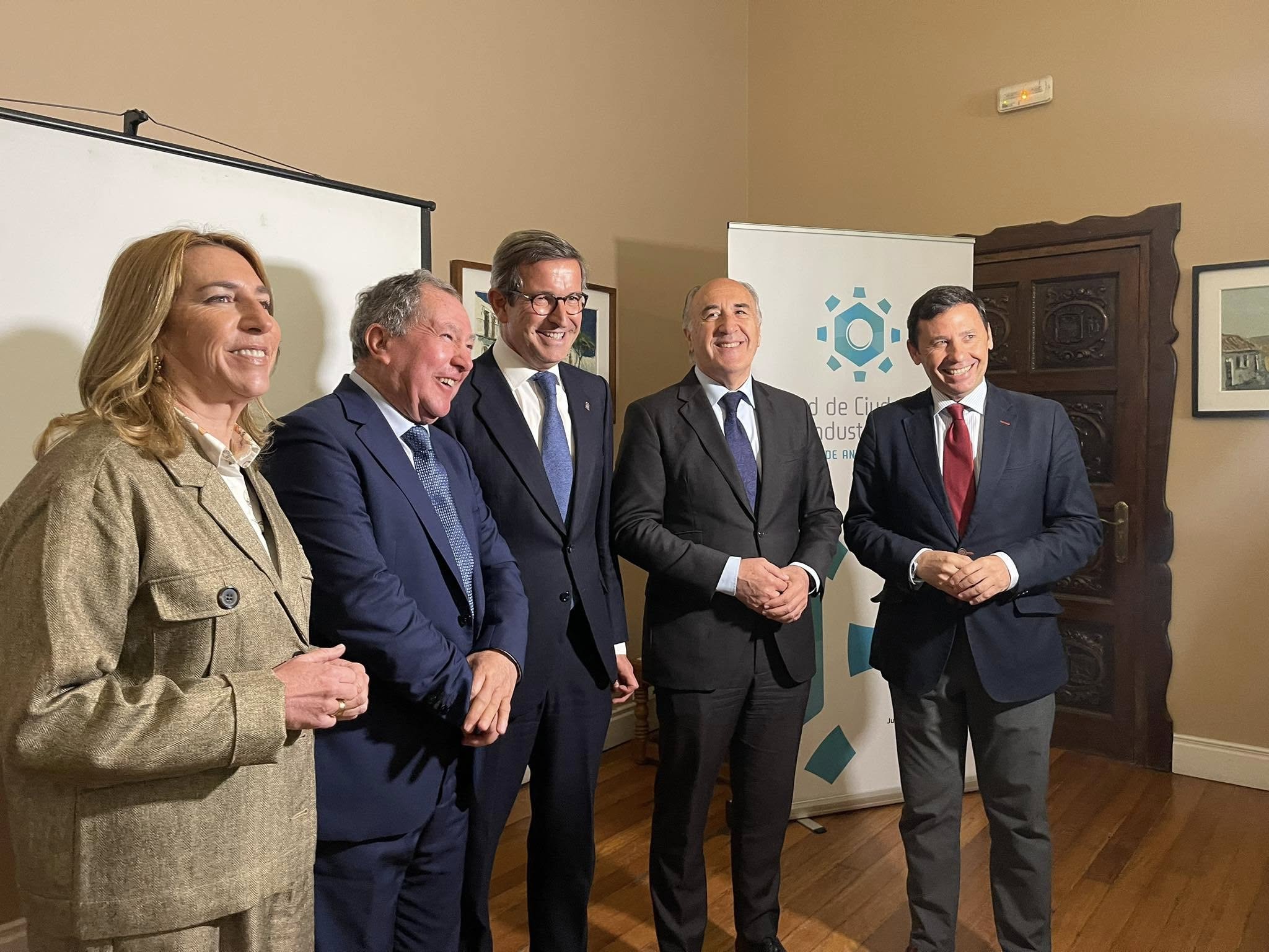 La Junta anuncia la aprobación de 15 millones en ayudas para industria verde en el Campo de Gibraltar. Foto: S.F. / 8Directo