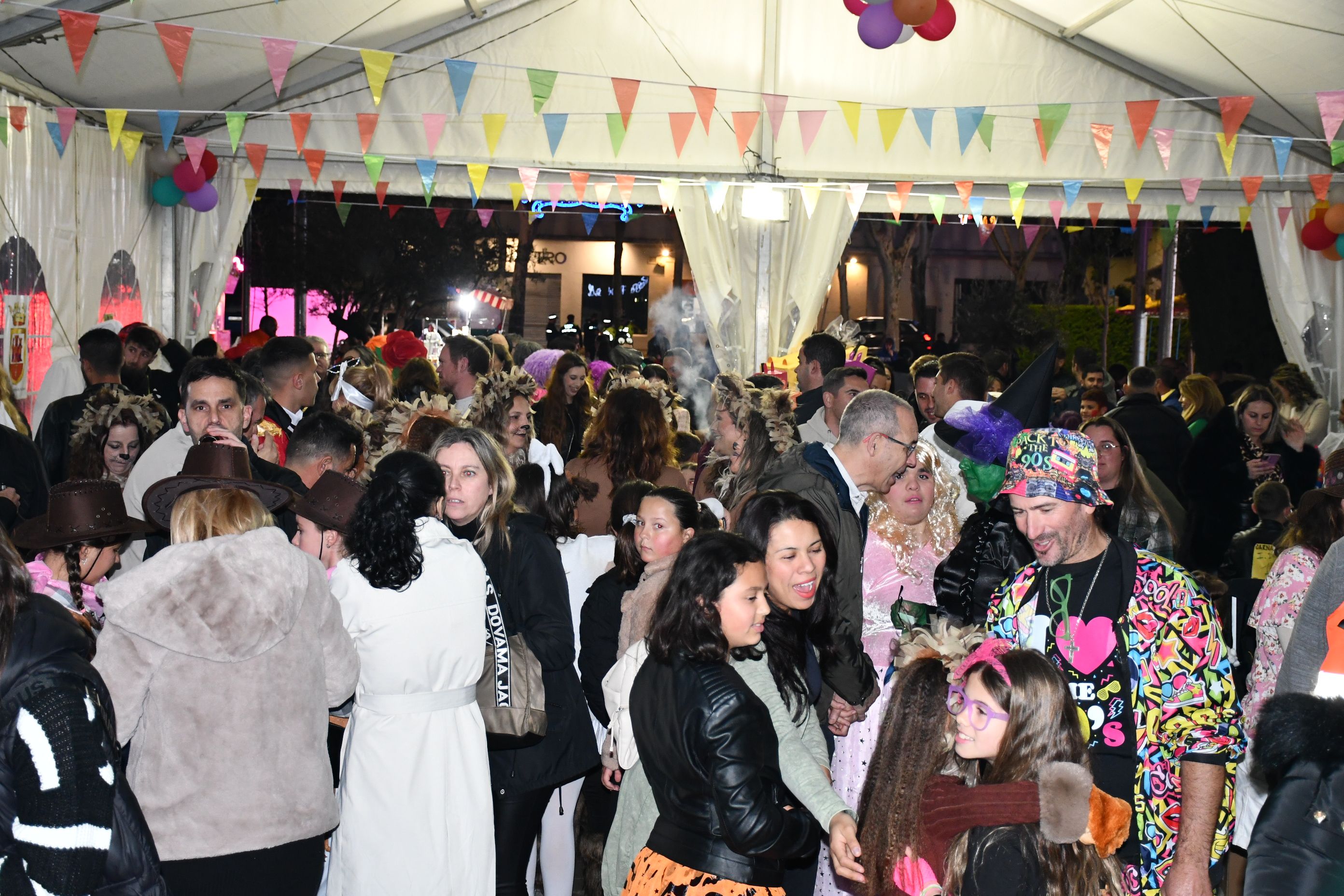 Guadiaro disfruta de su Carnaval a pesar de la lluvia.