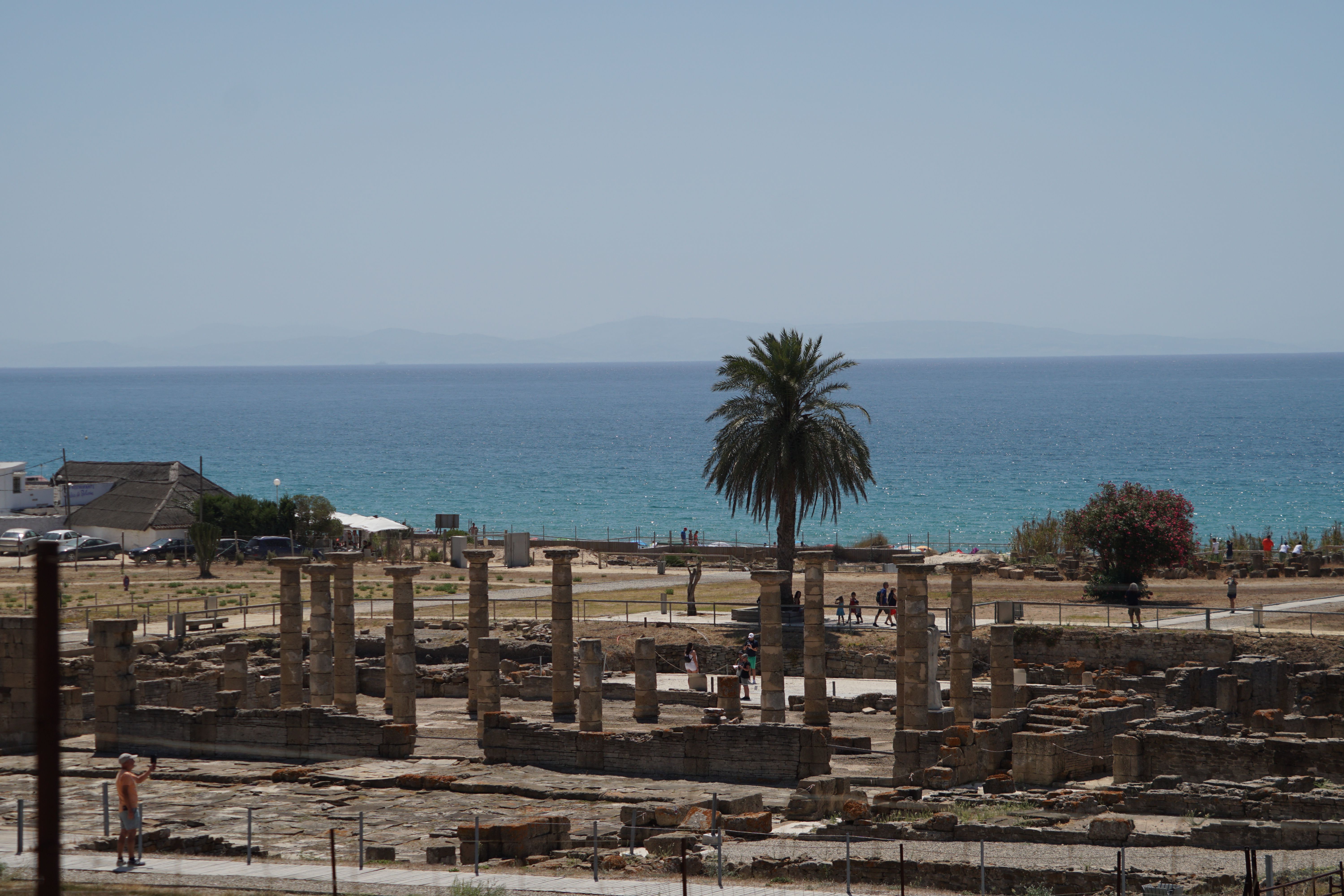 Museos al aire libre. Restos de la ciudad romana de Baelo Claudia, frente a la playa de Bolonia, Tarifa. Foto: M.G.
