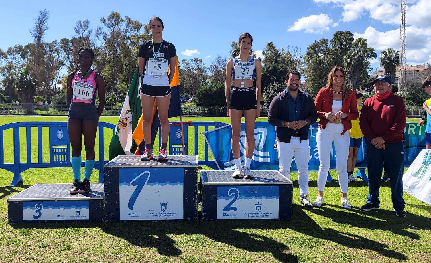 Algeciras reúne a casi 500 jóvenes atletas en el I Control de Atletismo Menores de Aire Libre