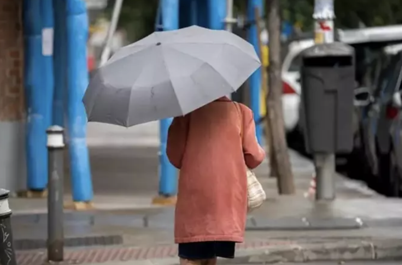 La borrasca 'Martinho' rebaja sus efectos con lluvias menos intensas para el fin de semana.