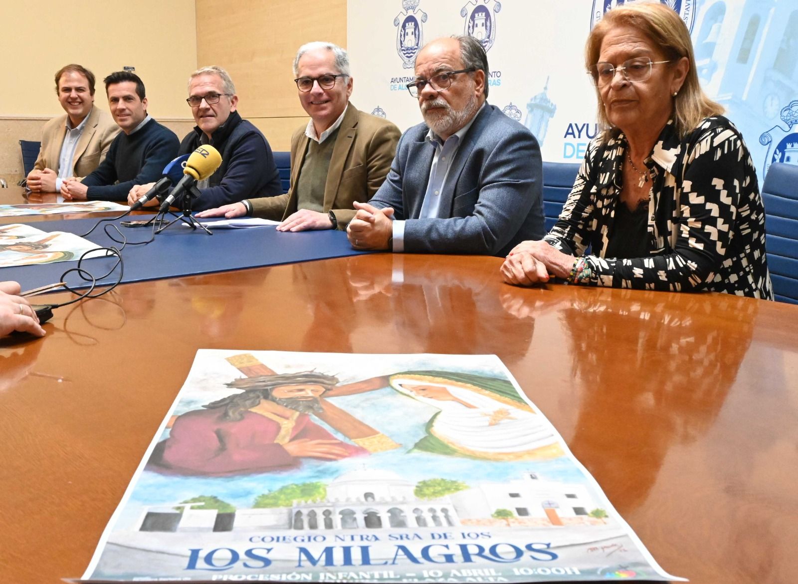 La procesión infantil del colegio Nuestra Señora de Los Milagros repite el 10 de abril por el centro.