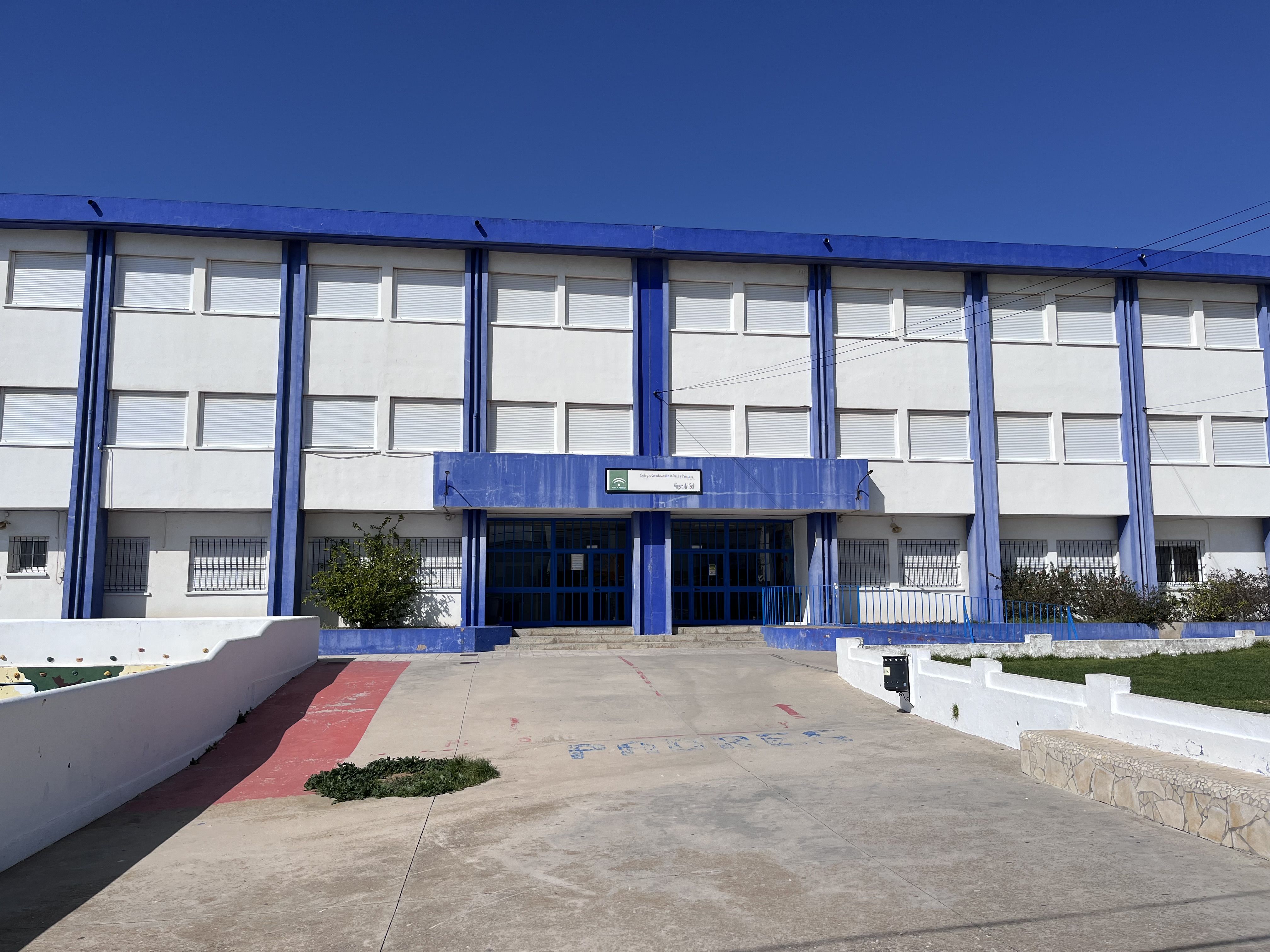 Centro educativo de Tarifa. Piden un Equipo de Orientación Educativa en Tarifa a través de 2.200 firmas recogidas 