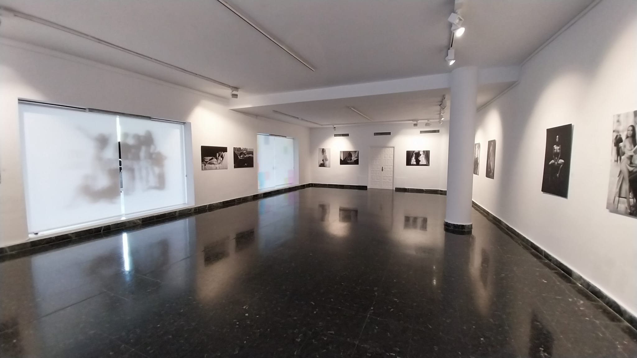 Imagen de archivo de la Galería Manolo Ales. La Galería Manolo Alés acoge este viernes una nueva edición de 'Regalarte' con 78 artistas