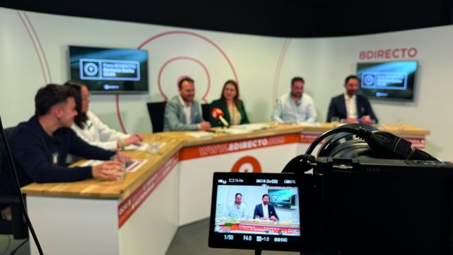 Presentación de la tertulia cofrade celebrada en el plató de 8Directo. Presentación de la tertulia cofrade celebrada en el plató de 8Directo.