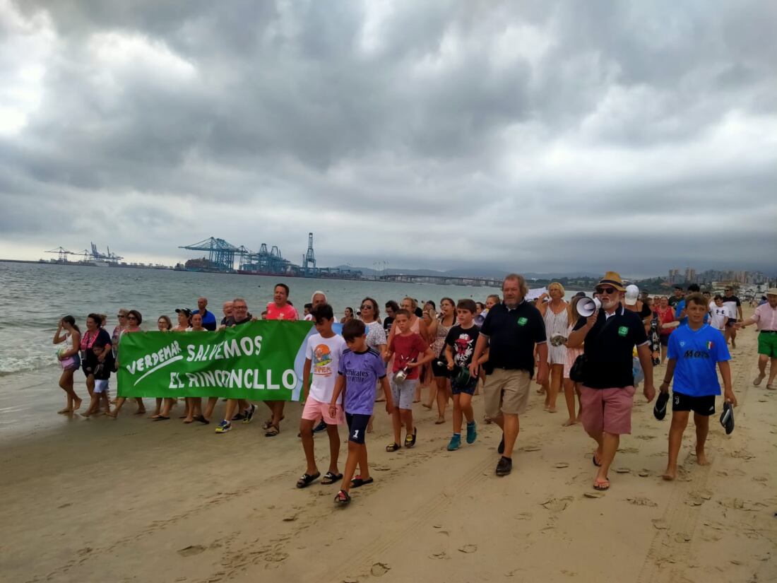 Imagen de una protesta de Salvemos Rinconcillo. Archivo. 