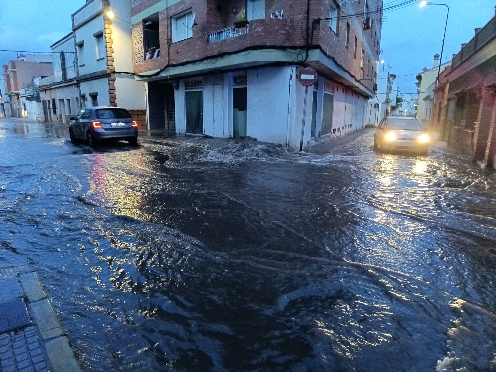 Franco reconoce que la red de agua necesita "inversiones millonarias" para que su estado sea el deseado 