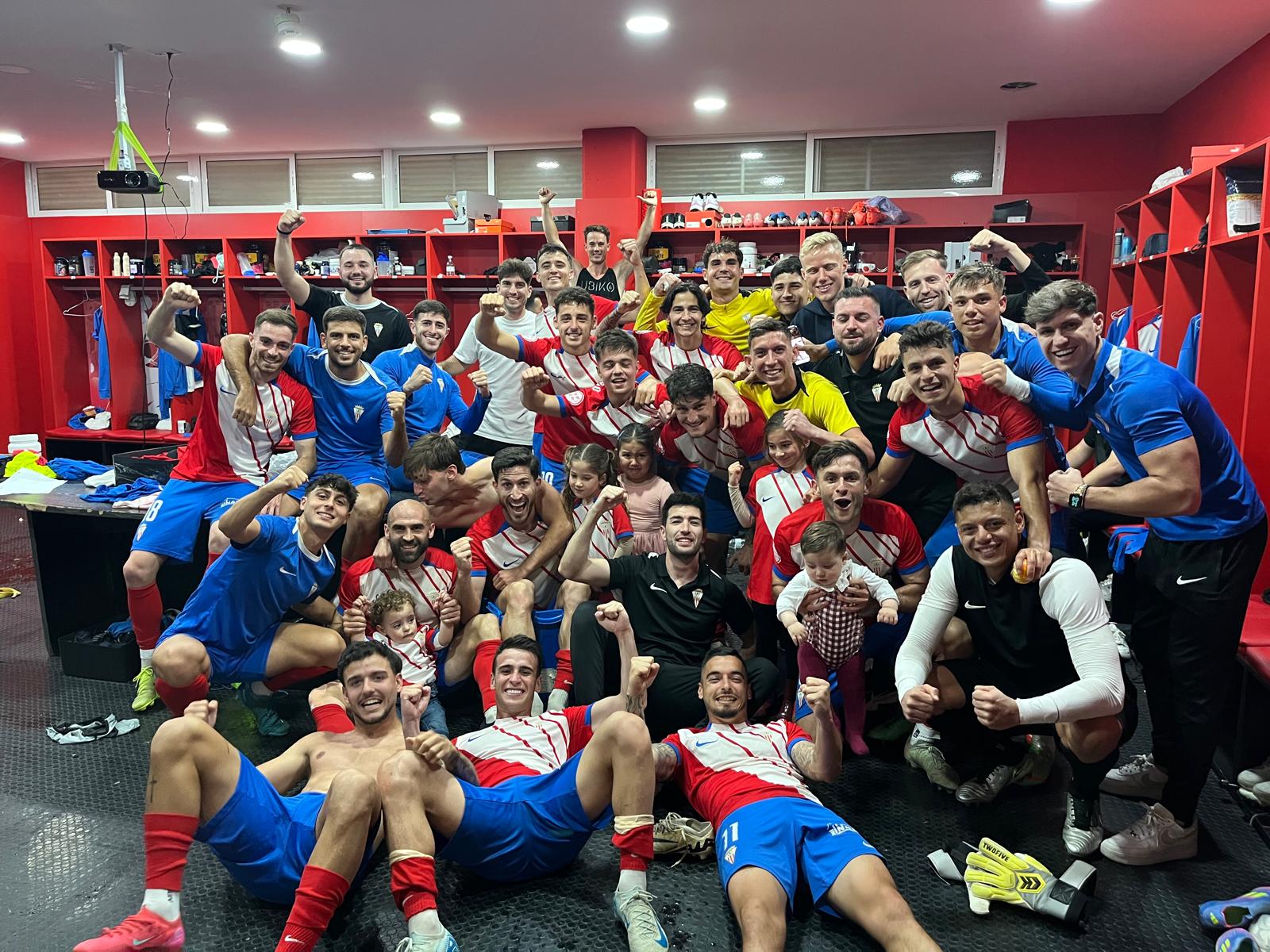 (2-0) El Algeciras gana al Alcorcón y acerca la salvación