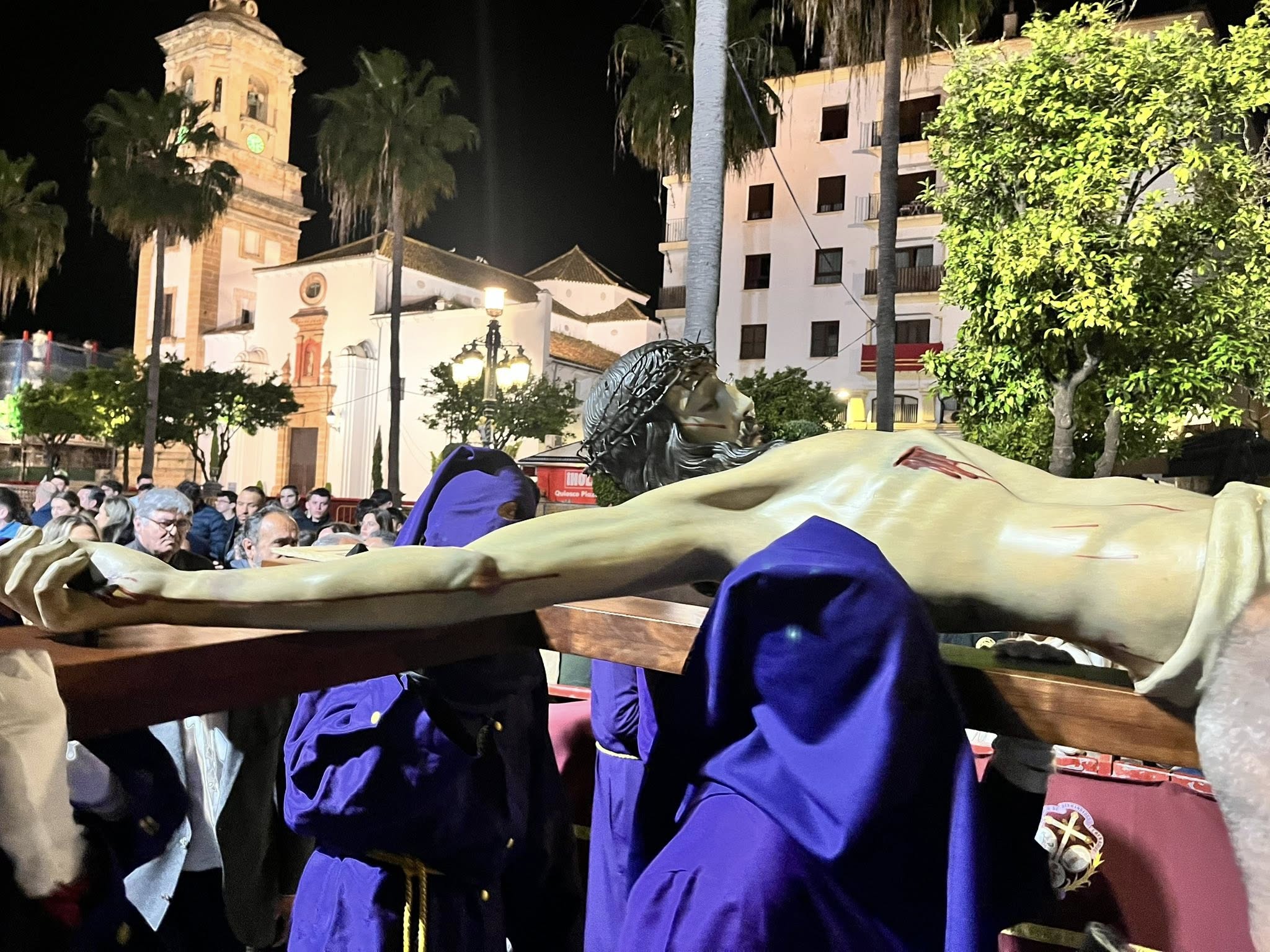 Silencio, pasa el Cristo de la Fe en Algeciras