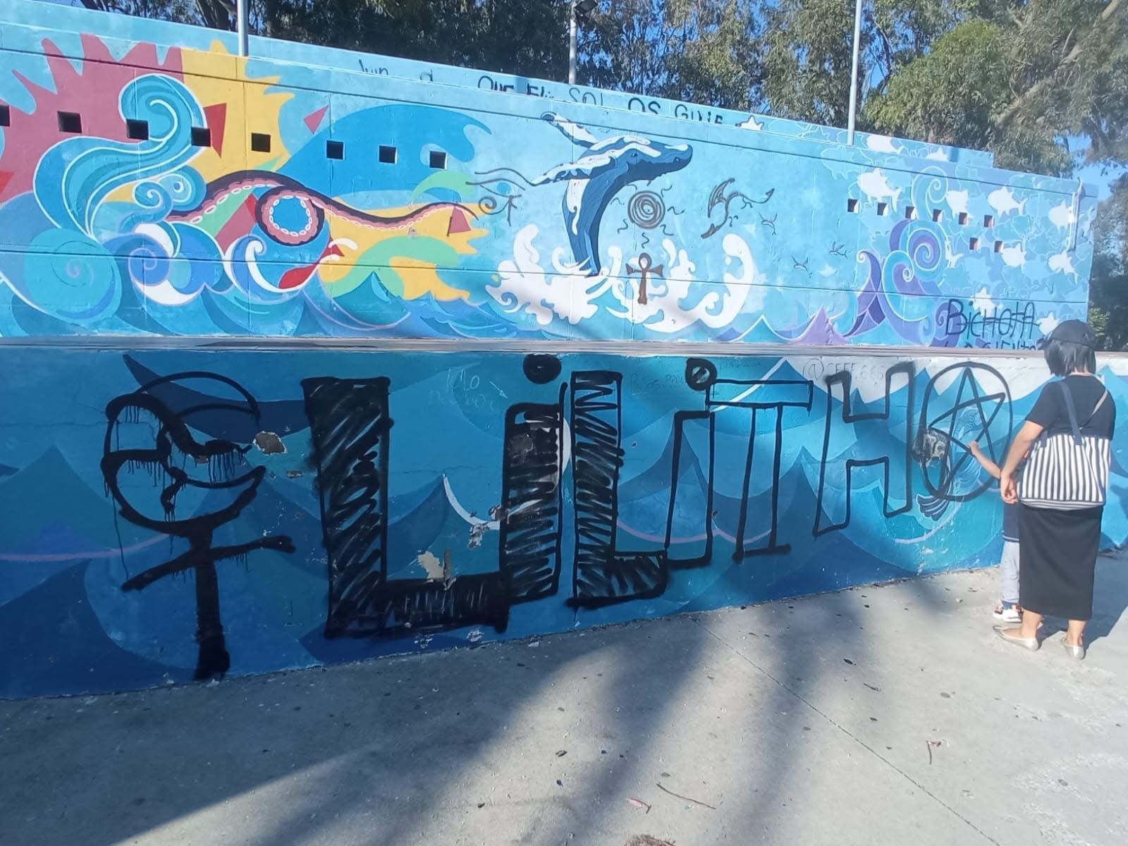 Uno de los murales que han sido dañados. Imagen de Jorge Caballero.