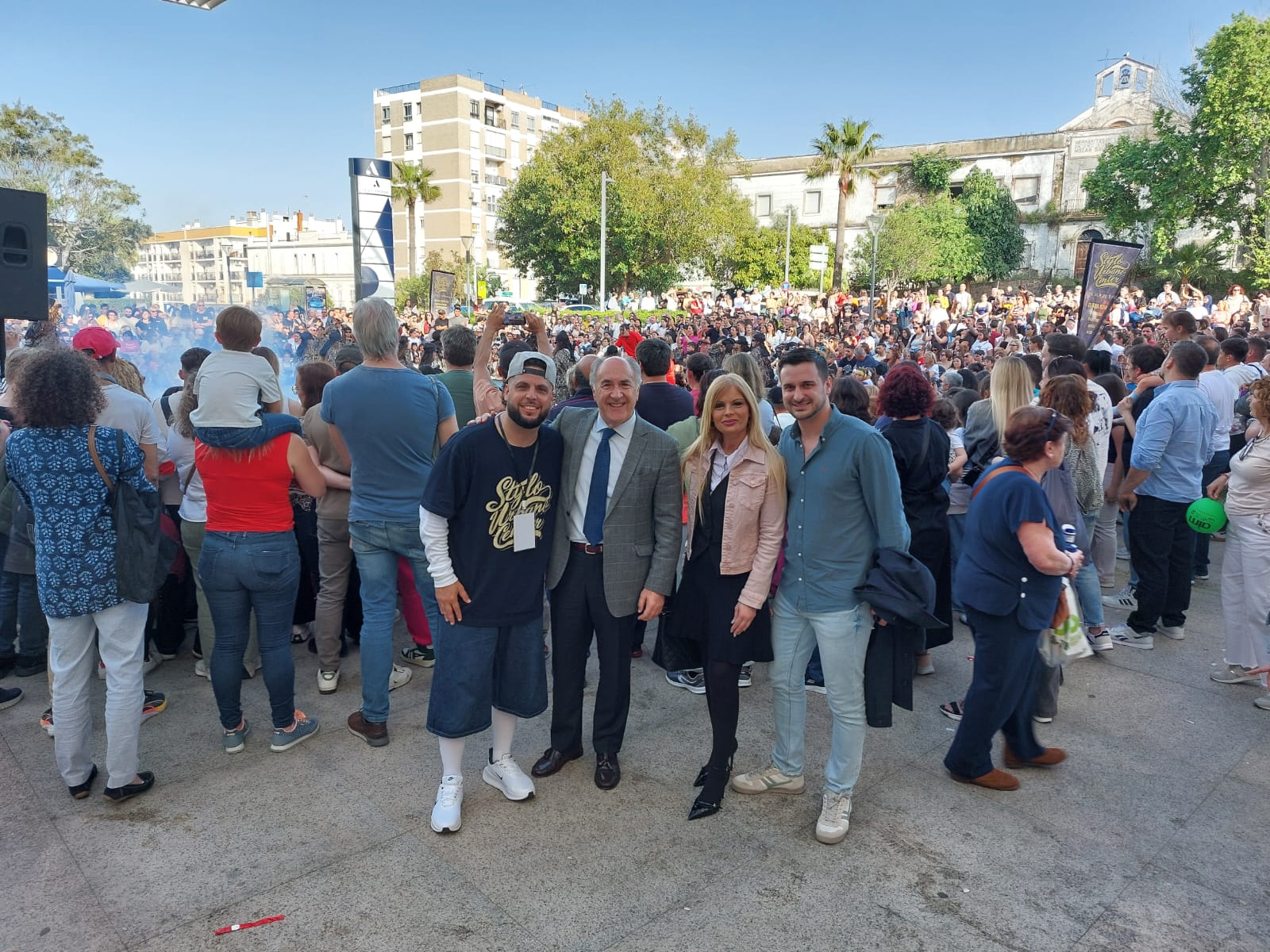 Los alumnos de Stylo Urbano Center ponen a bailar al centro de Algeciras. 