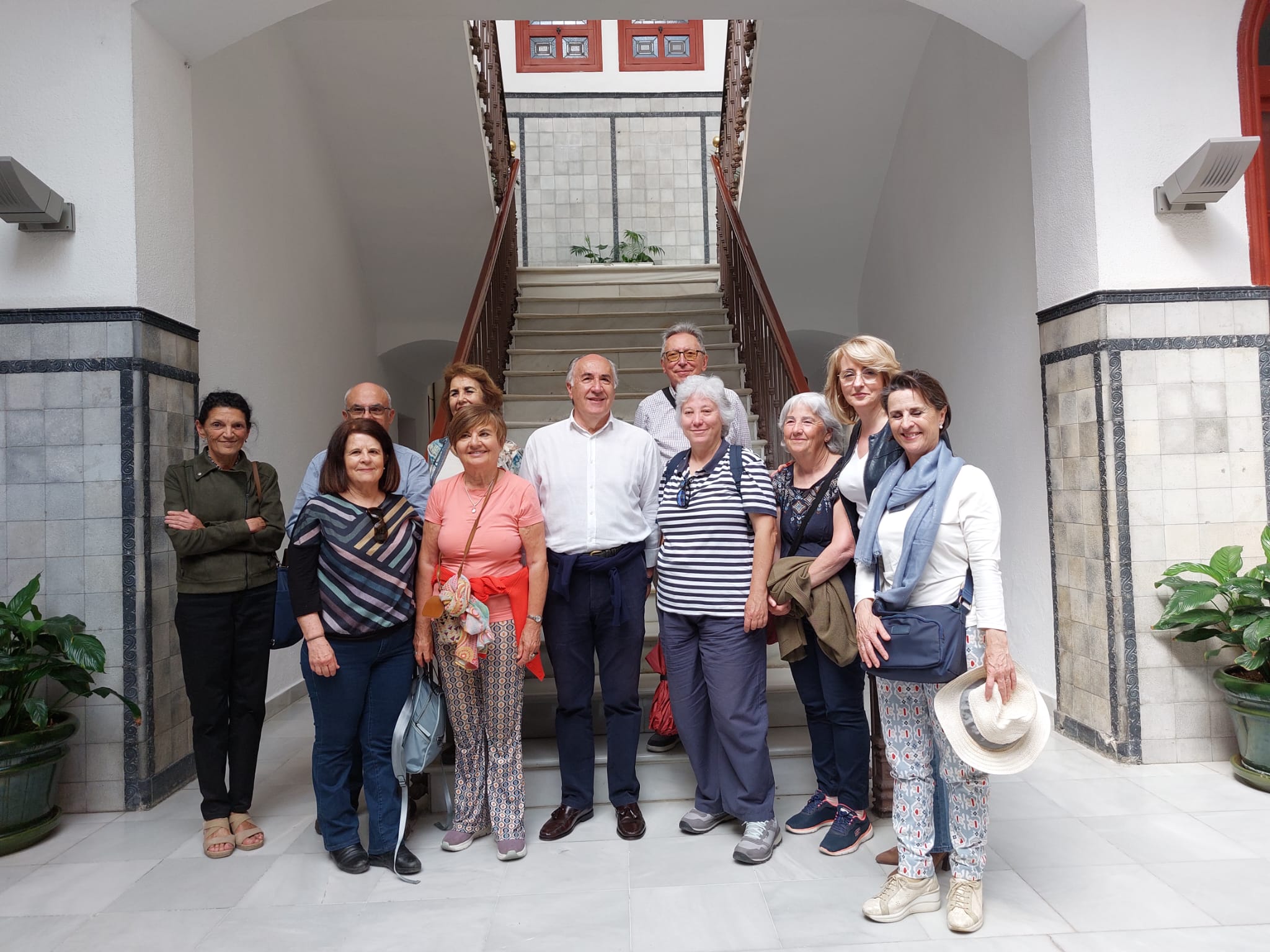 El Ateneo Siglo XXI de Jerez visita Algeciras para conocer su historia. 
