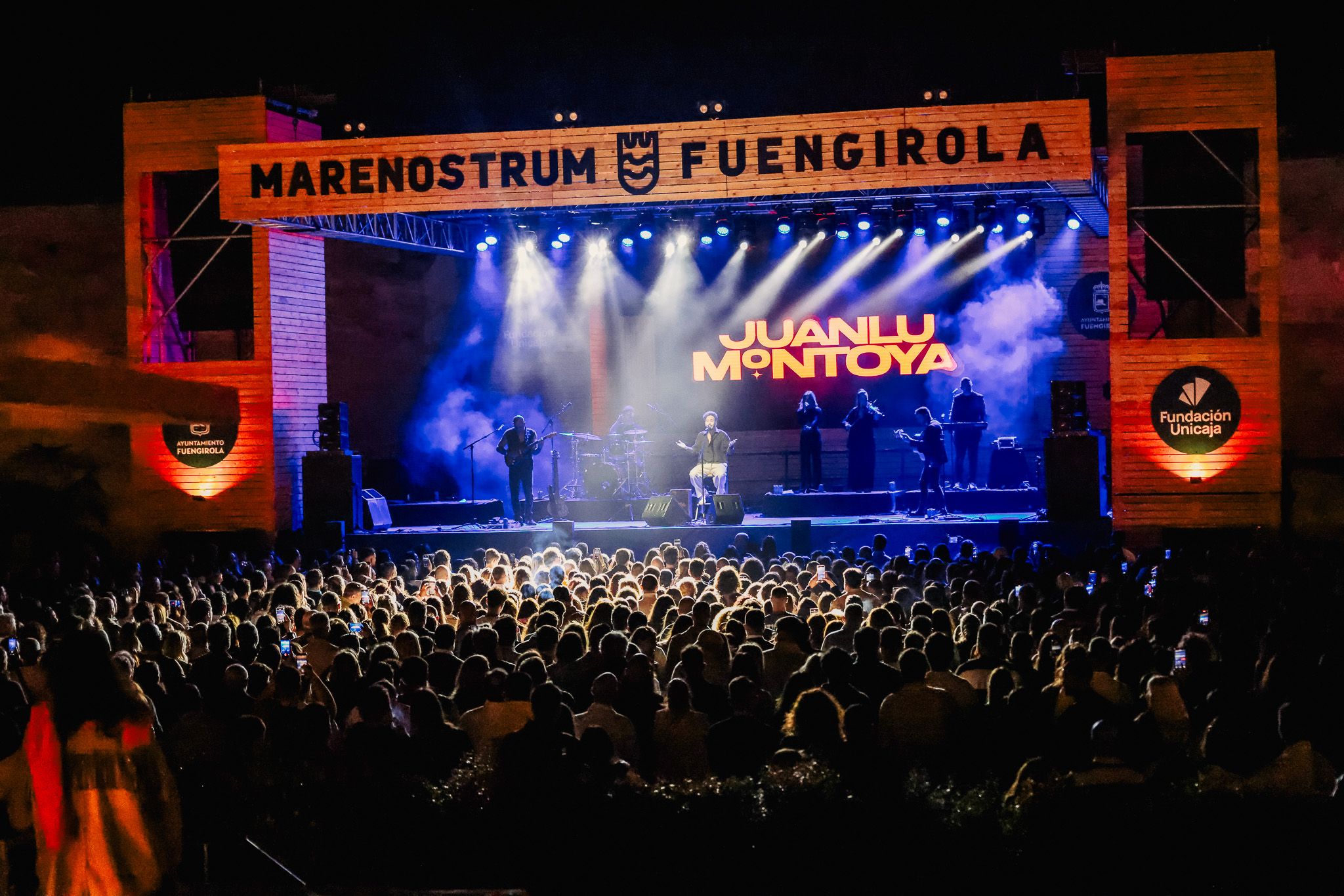 Juanlu Montoya llena el Marenostrum Fuengirola como antesala de su concierto en Los Barrios. Imagen de Marenostrum Fuengirola. 