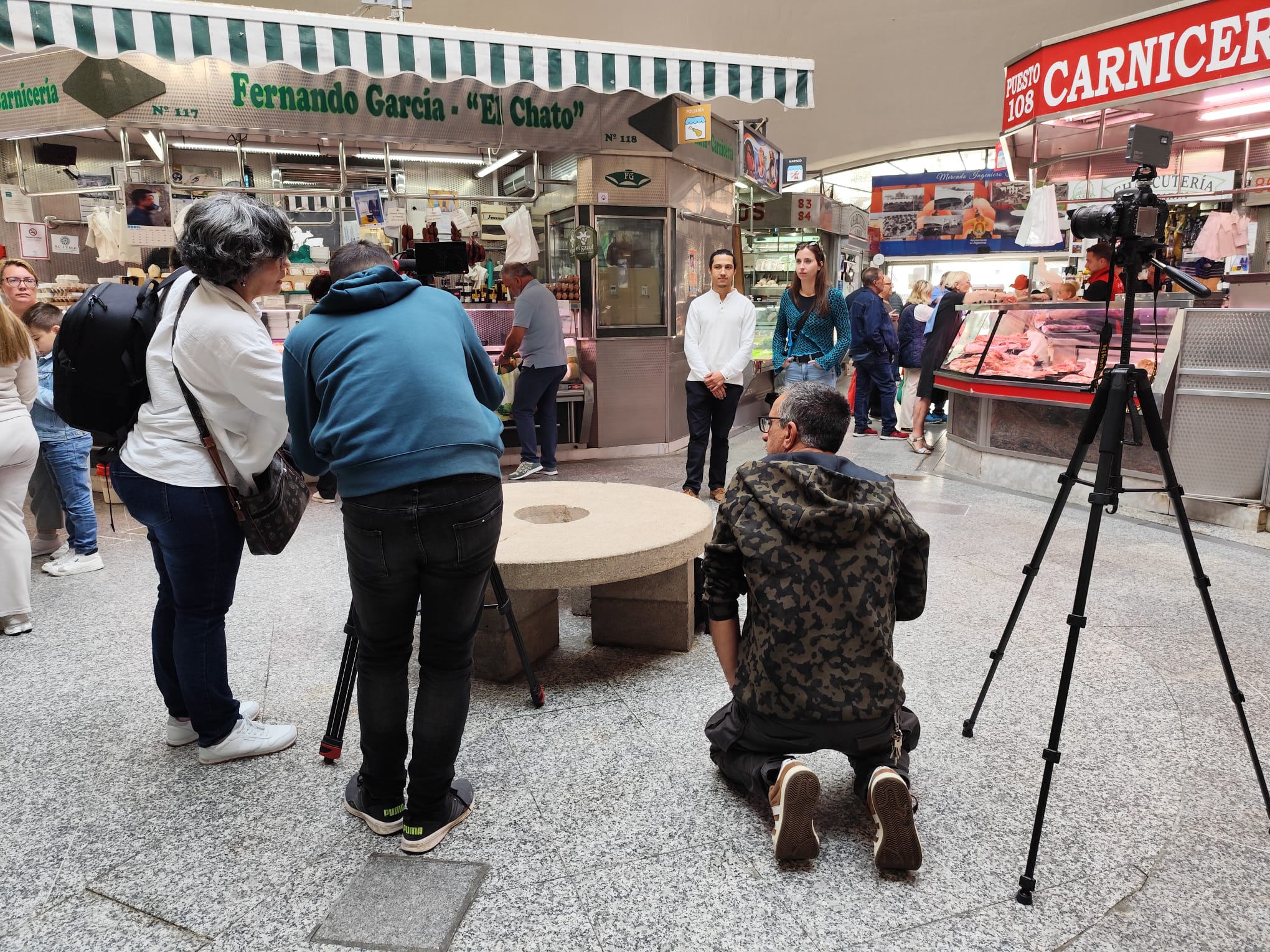Arranca el rodaje del documental en el mercado sobre la vida del arquitecto Sánchez Arcas .