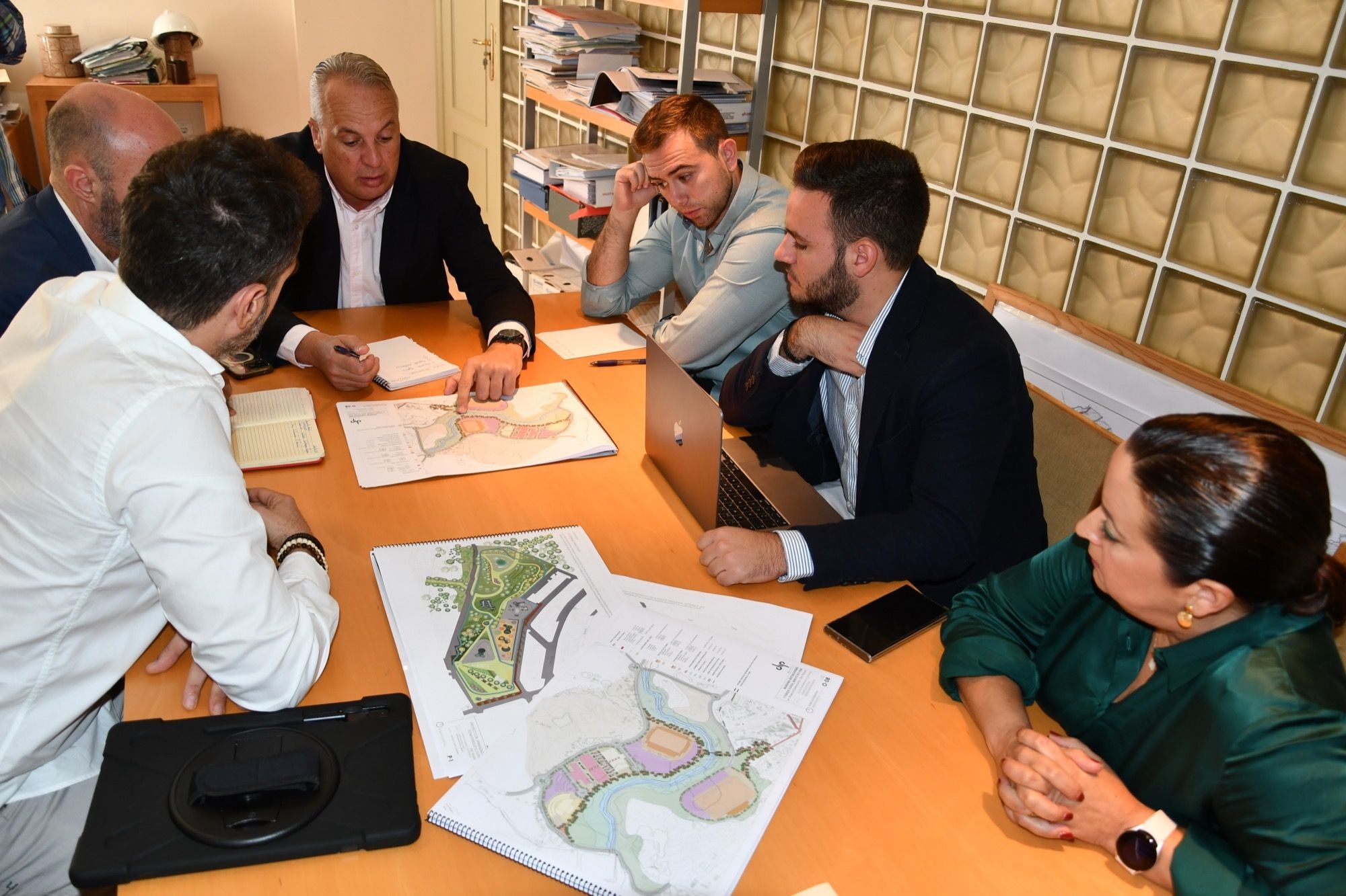 El alcalde quiere que la Feria Real de San Roque 2026 se celebre en Huerta del Valenciano.