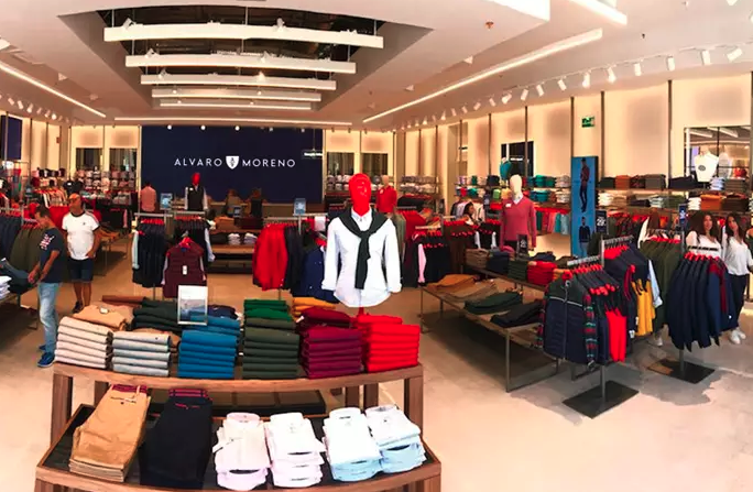 Imagen del interior de una tienda de Álvaro Moreno. Imagen de Álvaro Moreno. 
