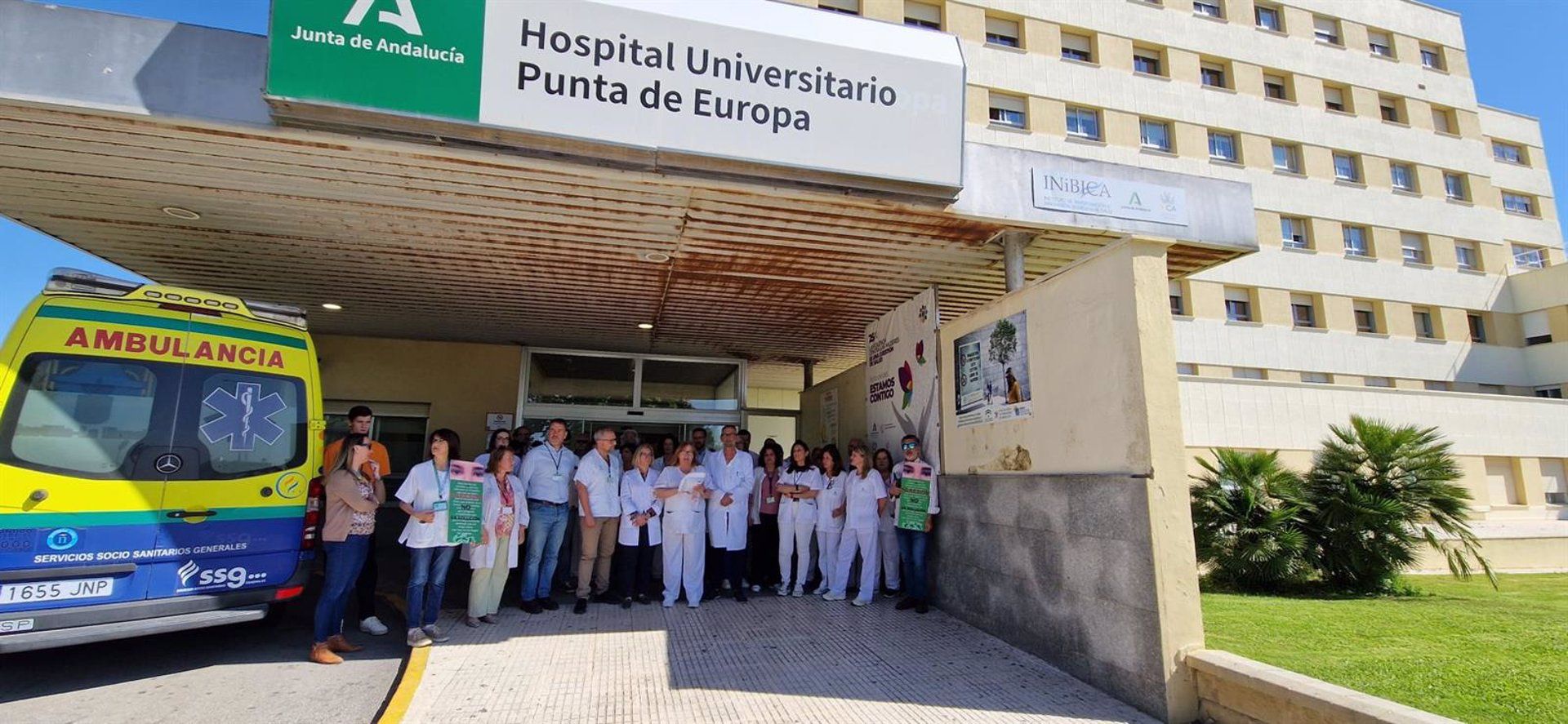 Denuncian una agresión a una enfermera de la planta de Cirugía del Punta de Europa.
