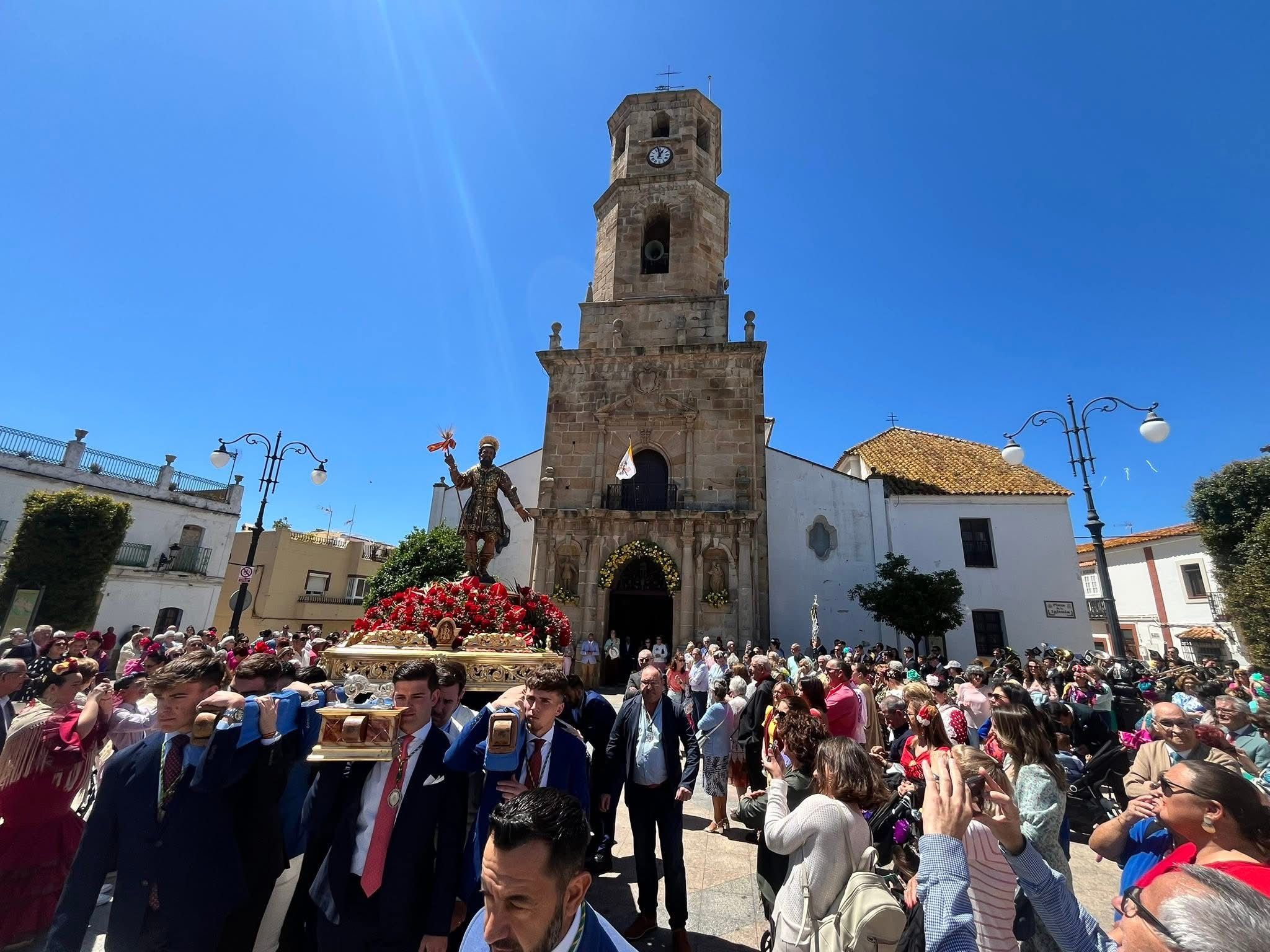 Los Barrios arropa con fervor a San Isidro Labrador