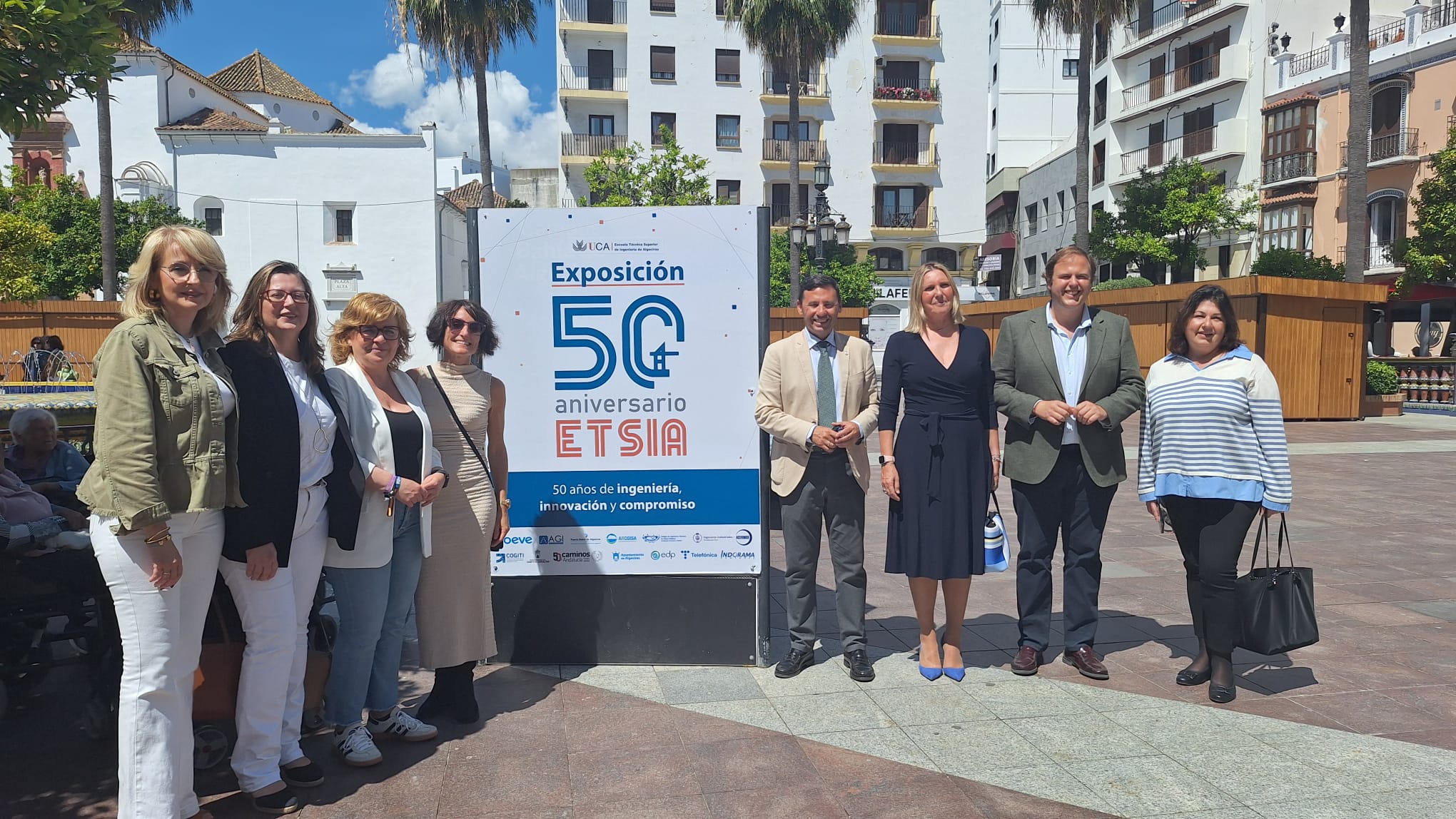 La UCA conmemora el 50º aniversario de la ETSIA con una exposición en la Plaza Alta.