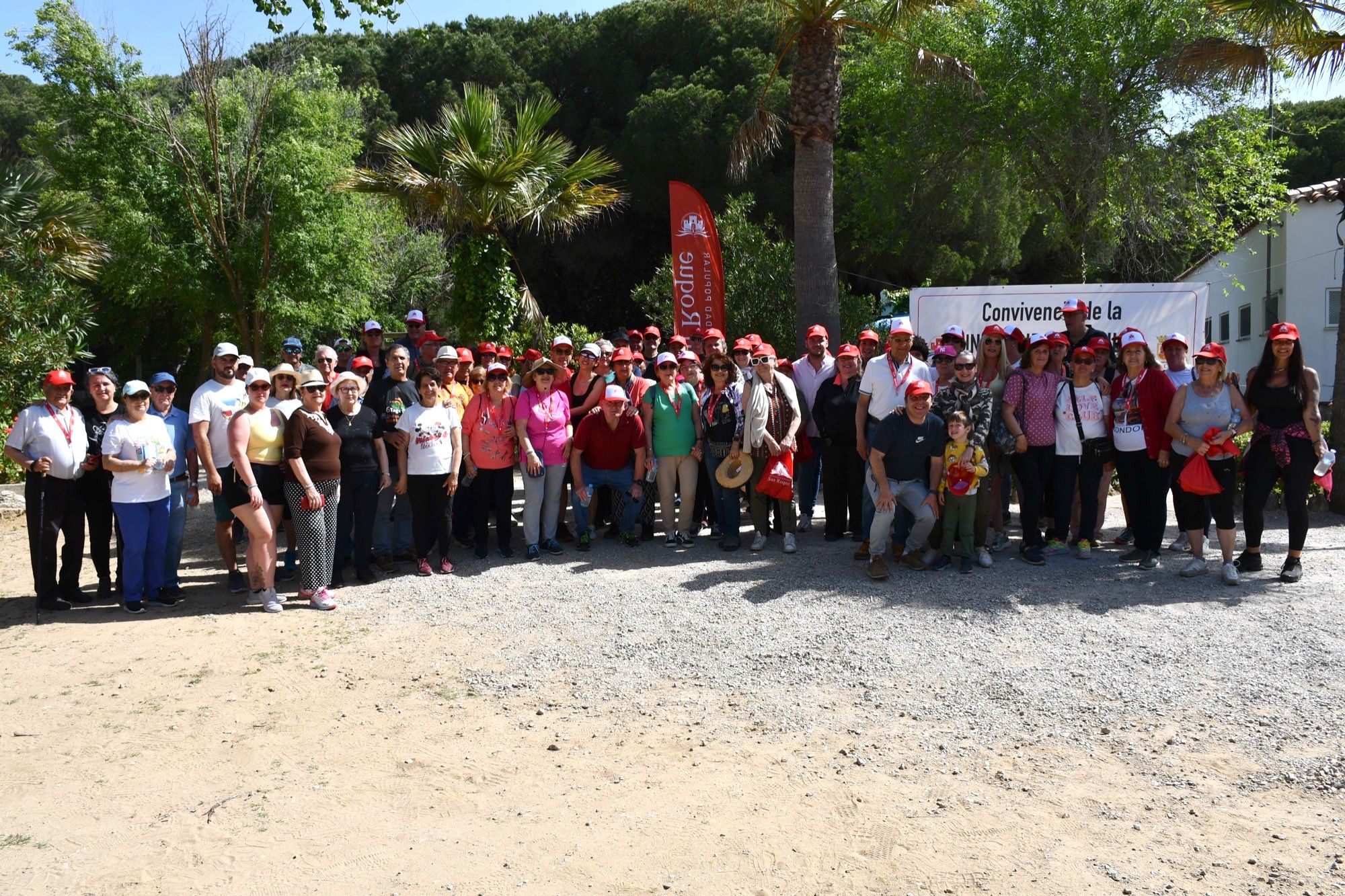 La Universidad Popular llena el Pinar del Rey de asistentes a su segunda convivencia.