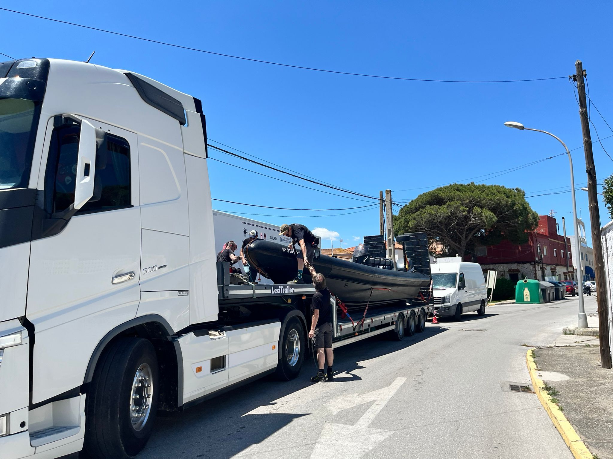 El Ayuntamiento de La Línea rechaza colaborar con la productora de la serie sobre el narcotráfico 'Marbella'. En esta imagen, momentos del rodaje en Palmones. Foto: F.M. / 8Directo.