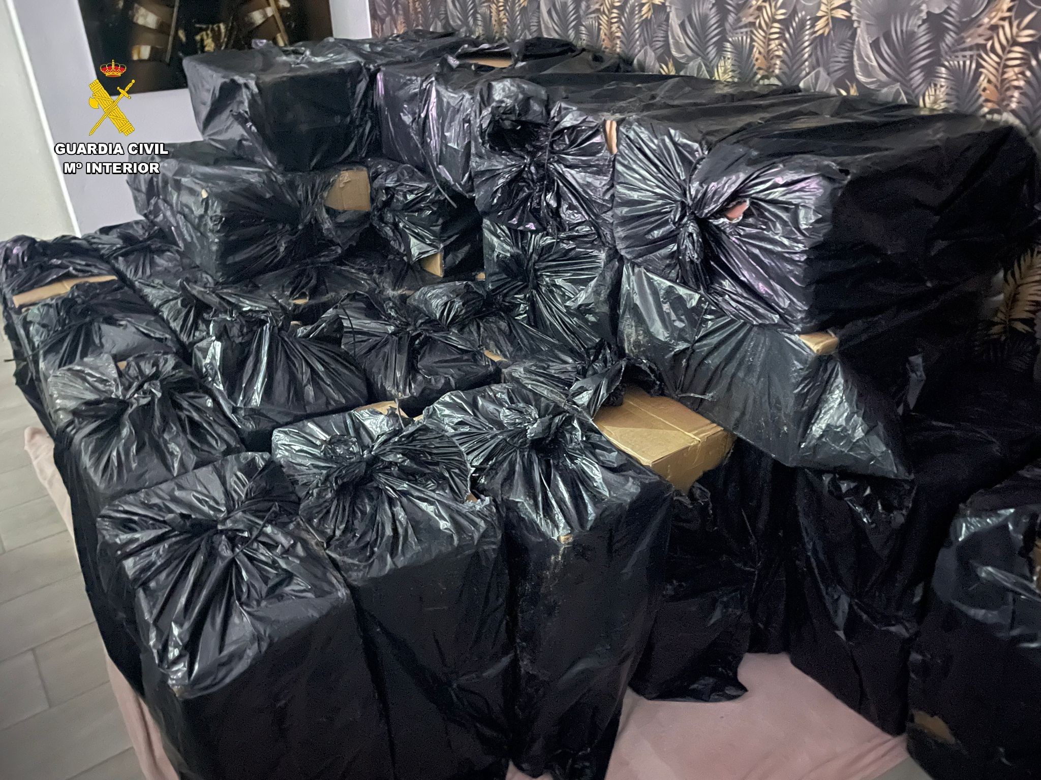 La Guardia Civil interviene más de 22.000 cajetillas de tabaco de contrabando en Los Barrios