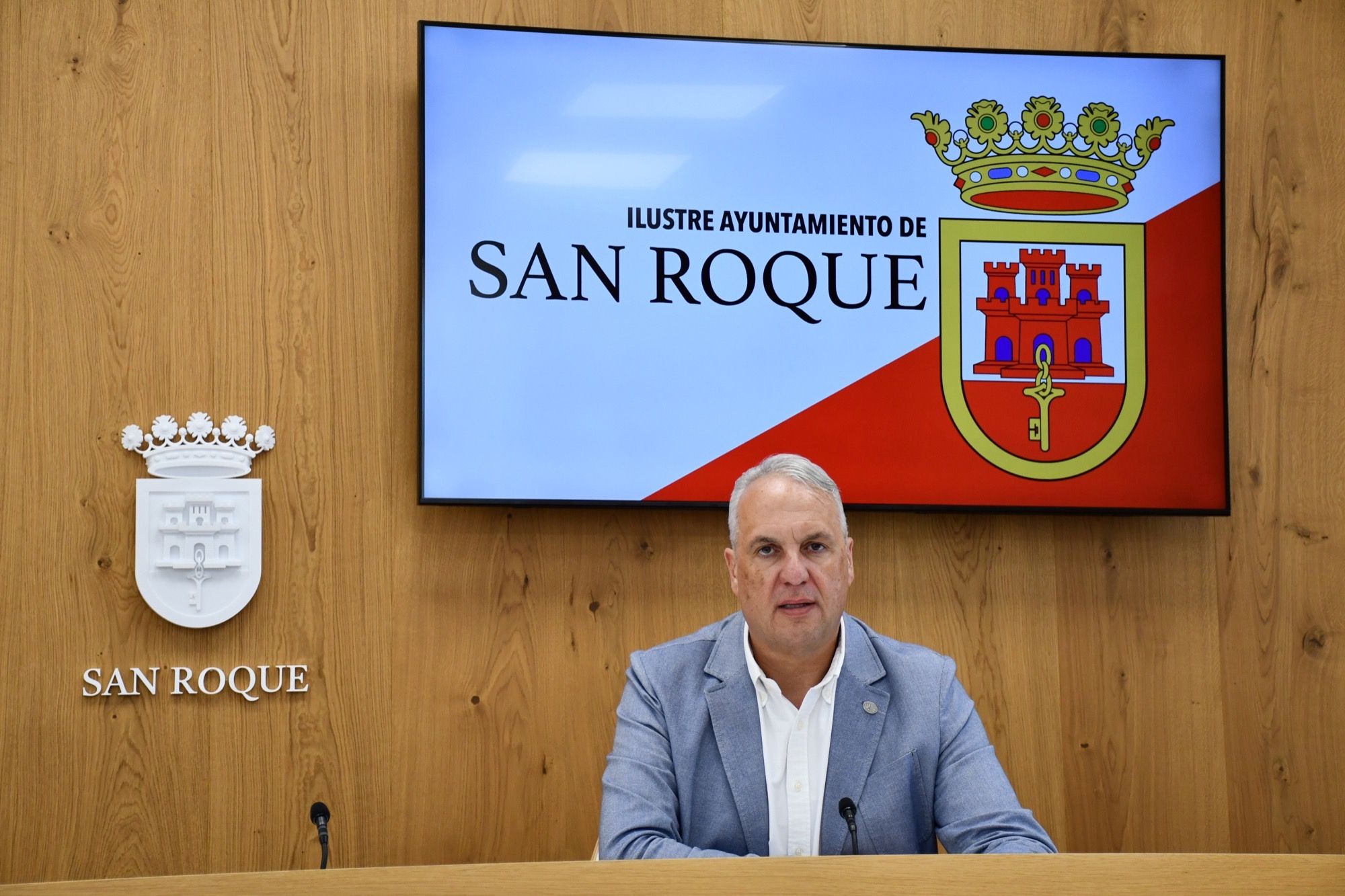 Ruiz Boix reclama a la Junta mejoras en más de 40 kilómetros de cuatro carreteras autonómicas. 
