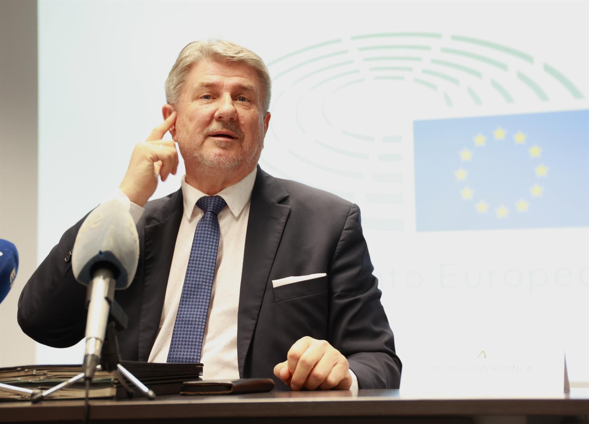 Rzonca dice que el Parlamento Europeo buscará "soluciones a los problemas" tras su visita a Algeciras