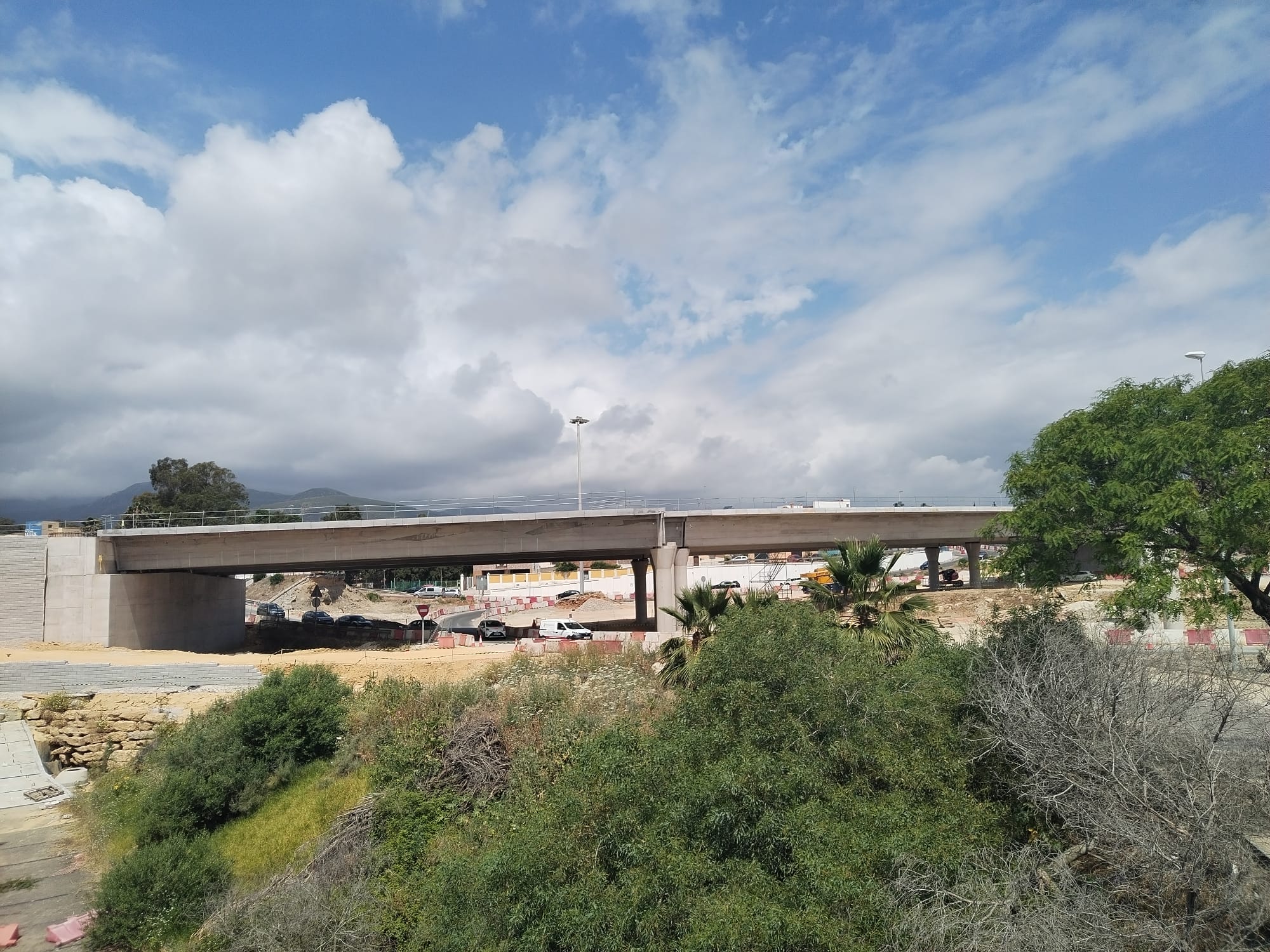 La obra del Acceso Sur en una imagen reciente. El Gobierno se compromete a que el grueso de las obras del Acceso Sur finalice en junio