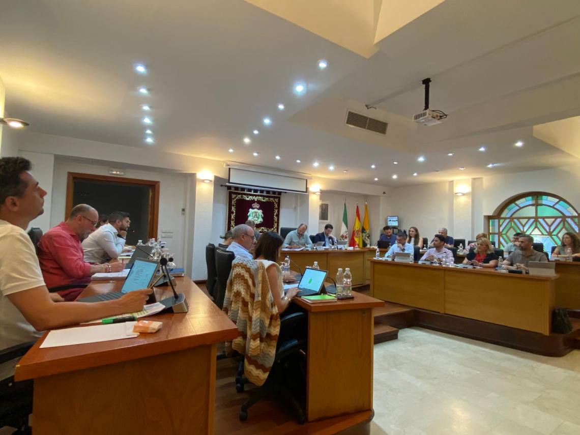 El pleno de Los Barrios aprueba inicialmente los Presupuestos Municipales de 2025