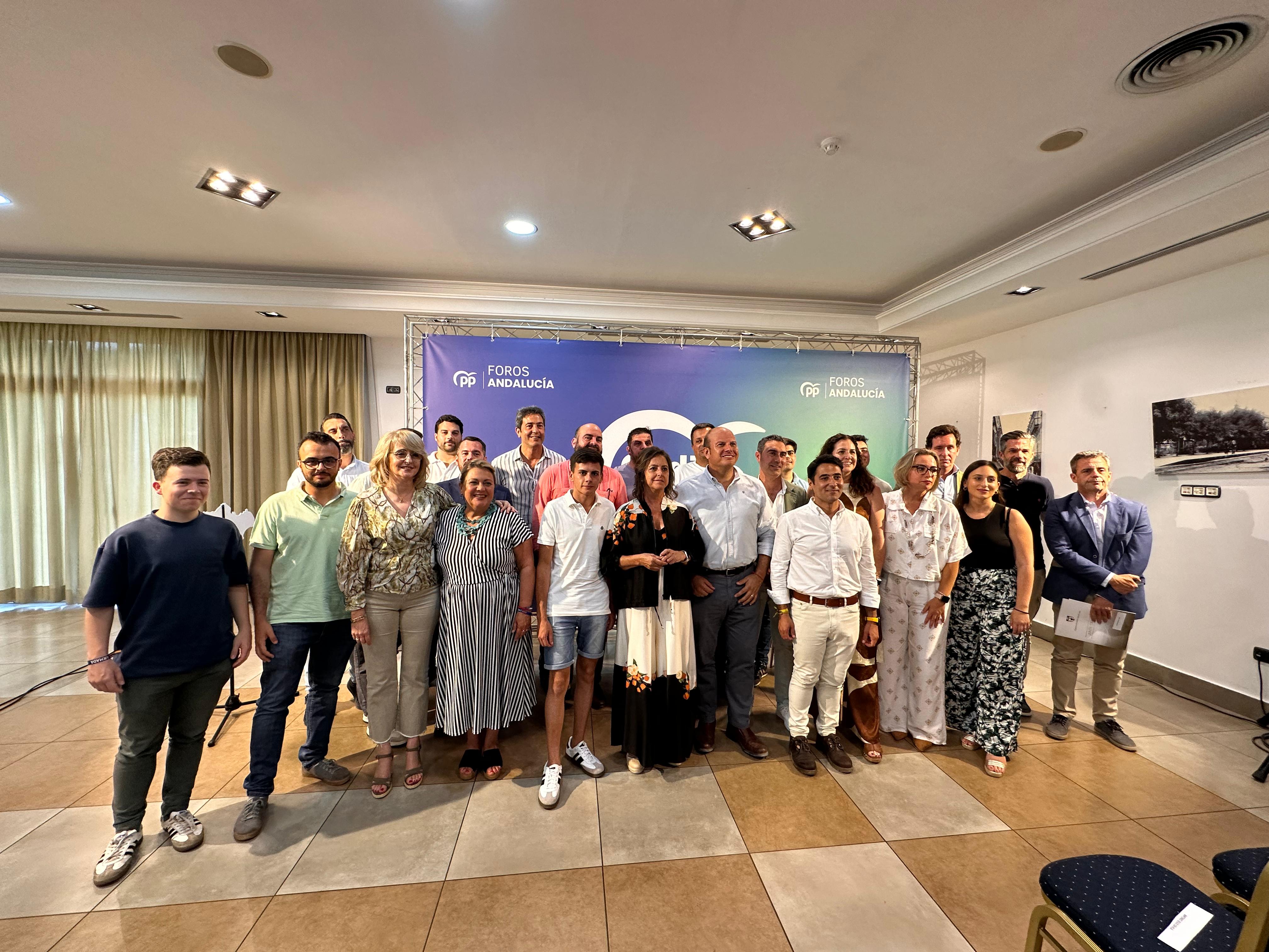 El PP andaluz destaca el valor de la actividad cinegética en un foro celebrado en Los Barrios.