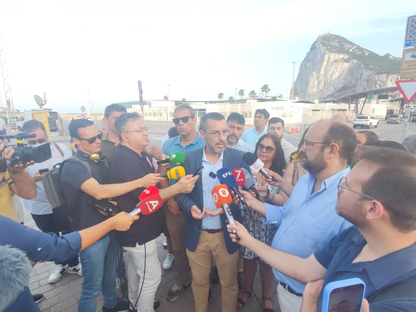 El alcalde de La Línea, entre la satisfacción y las dudas por el acuerdo sobre Gibraltar