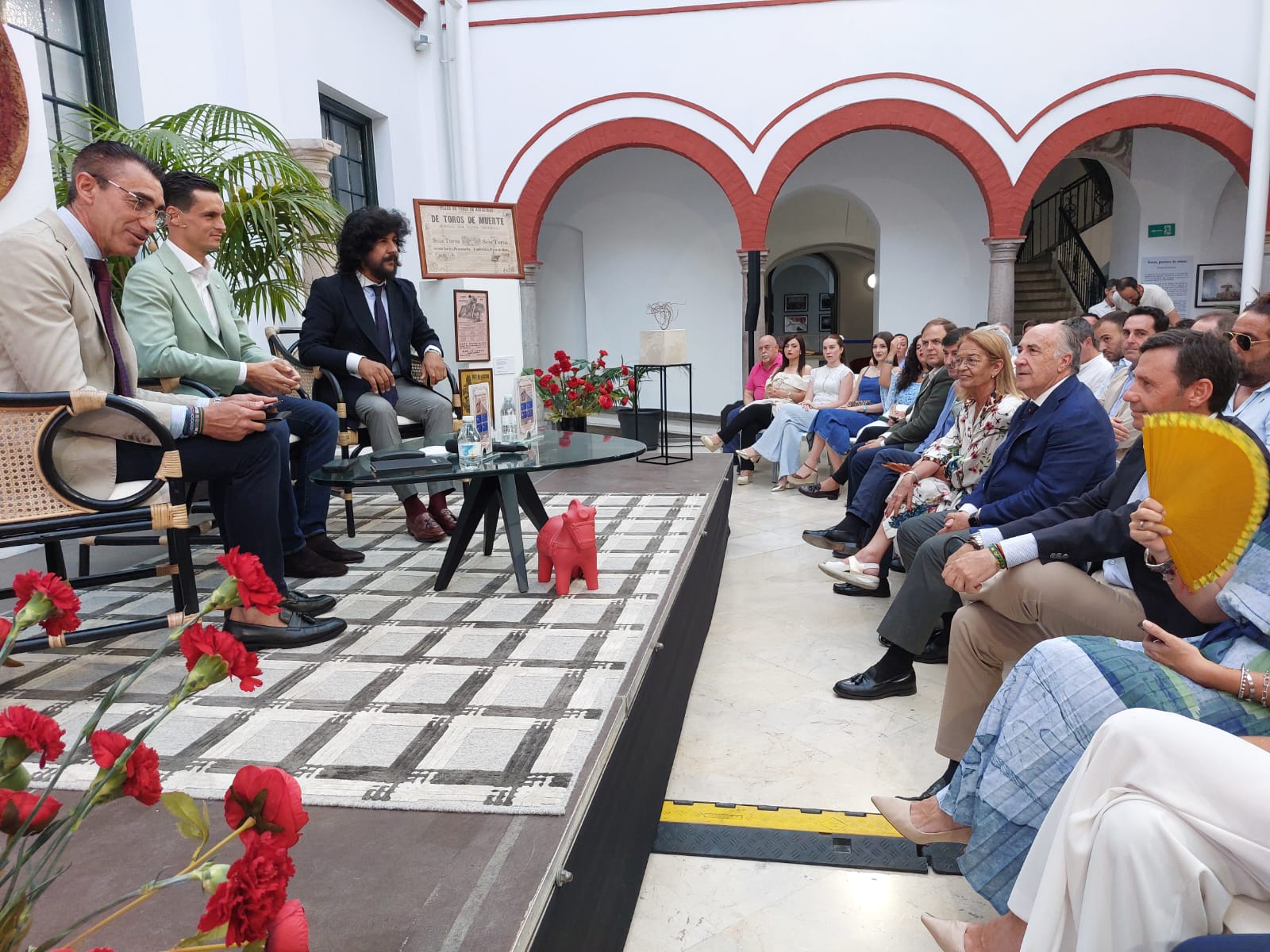 David Galván y Rancapino Chico disertan sobre la relación entre flamenco y toreo.