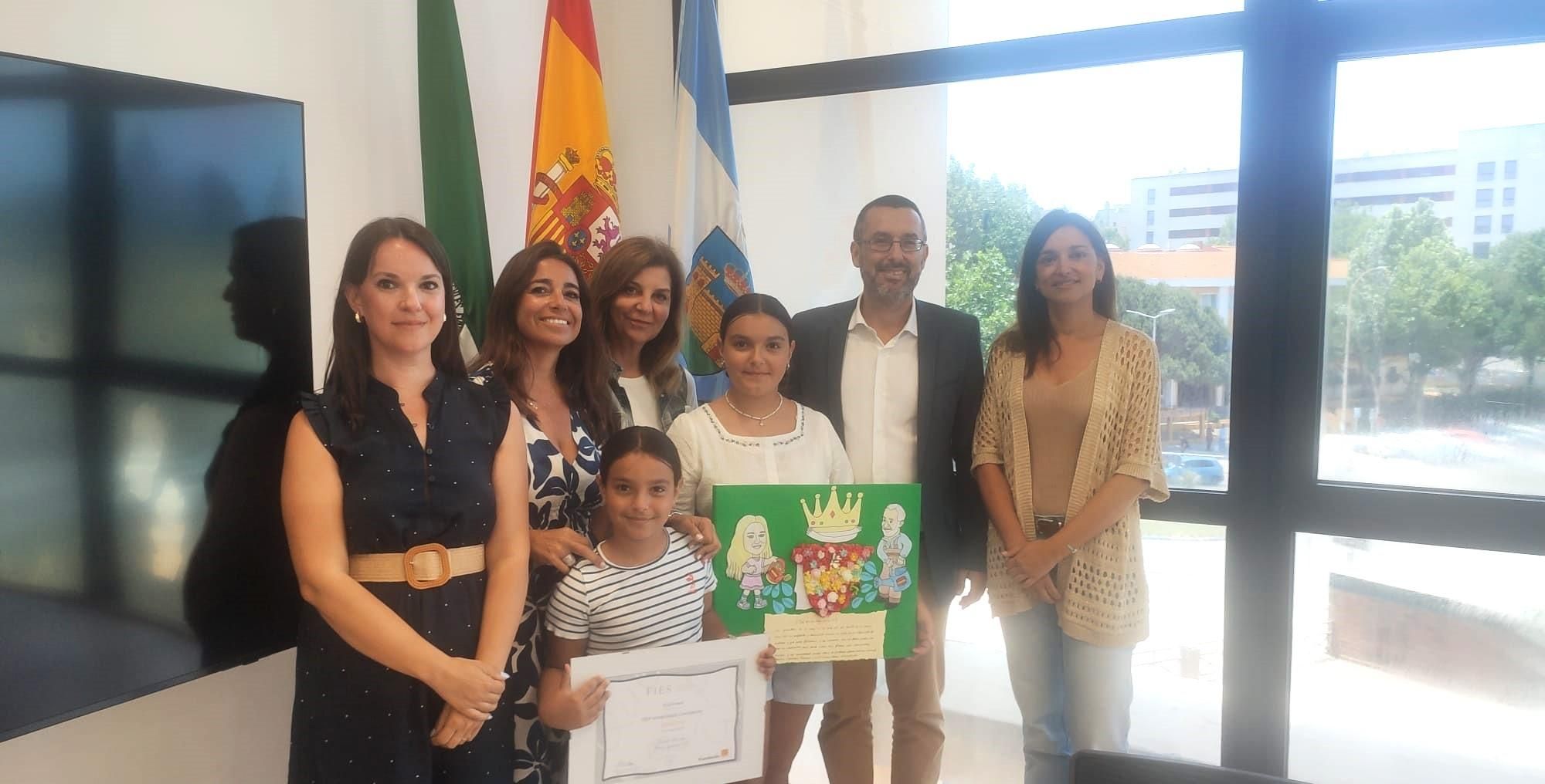 La linense Adriana Centeno Puertas del colegio Inmaculada, finalista en un concurso sobre la monarquía 
