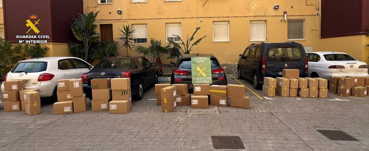 Cae una red de contrabando de tabaco de Gibraltar con 20 detenidos, entre ellos su líder.