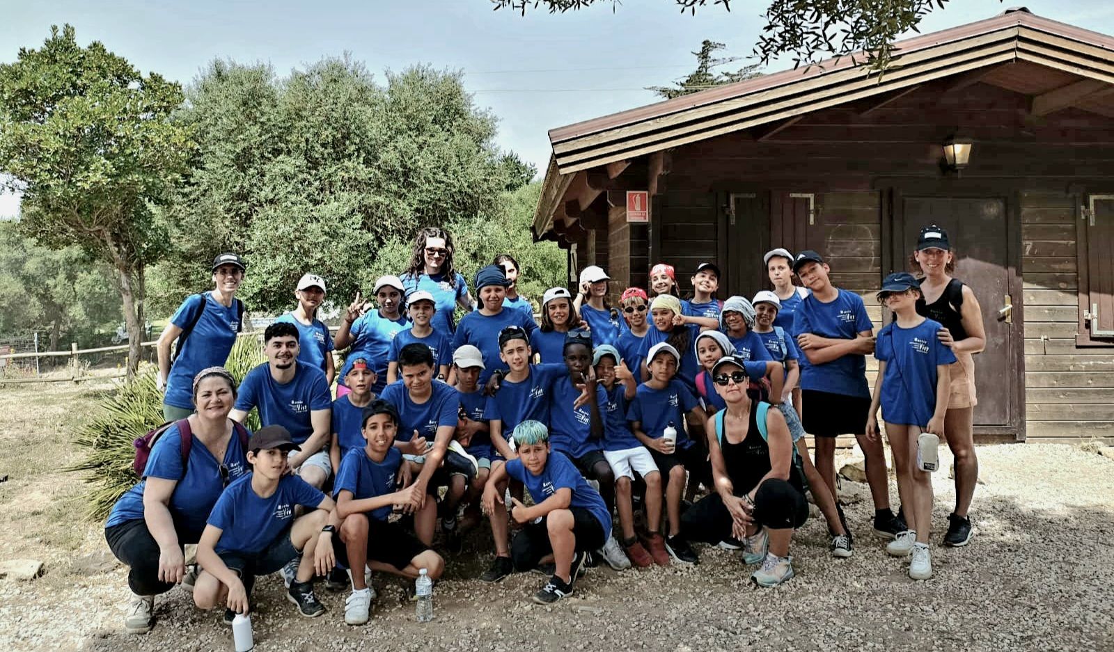 Barrio Vivo despide el curso con un campamento juvenil y la tradicional fiesta colofón.