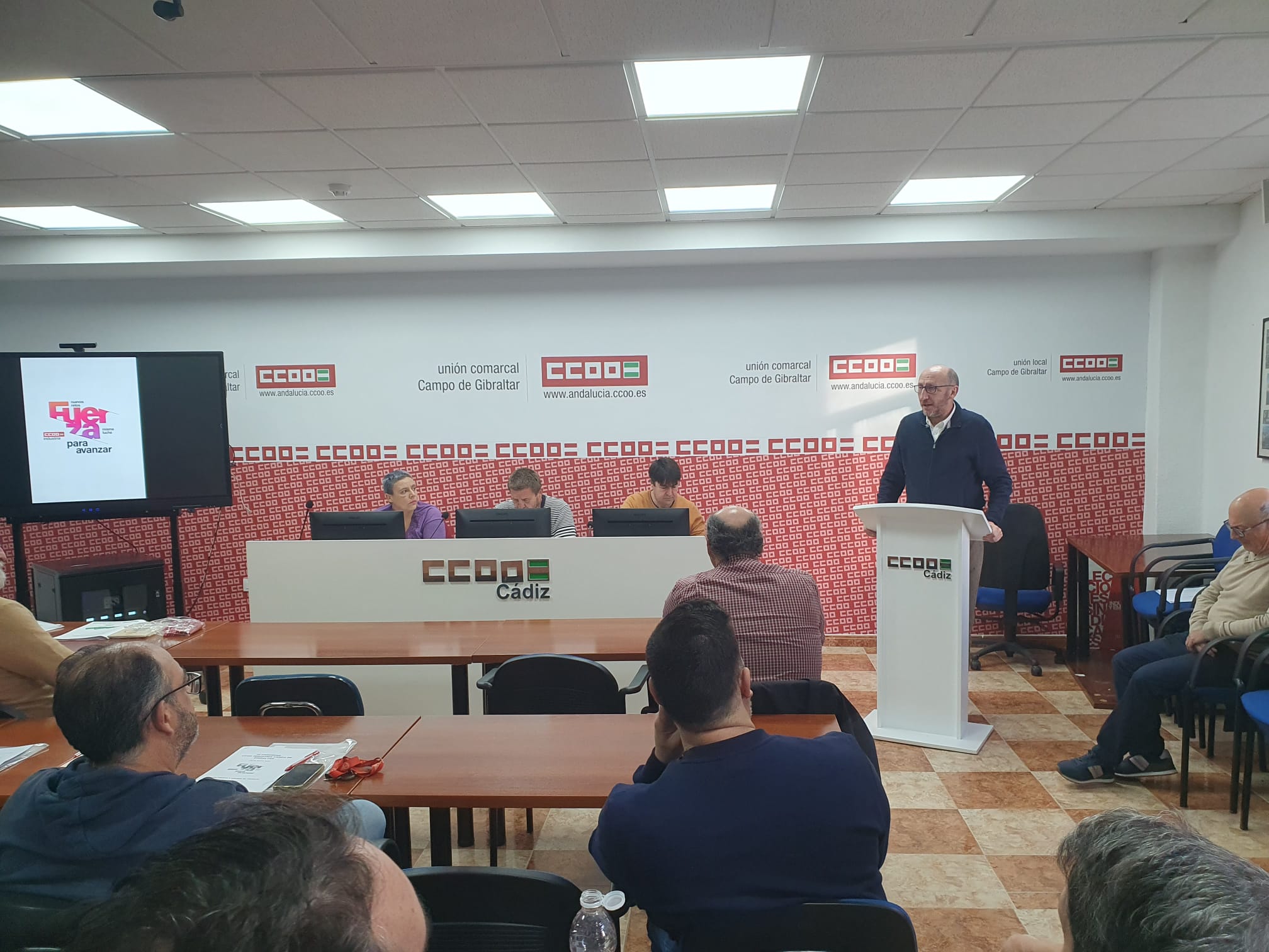 CCOO preparará una propuesta para corregir el desequilibrio en las pensiones de los transfronterizos.