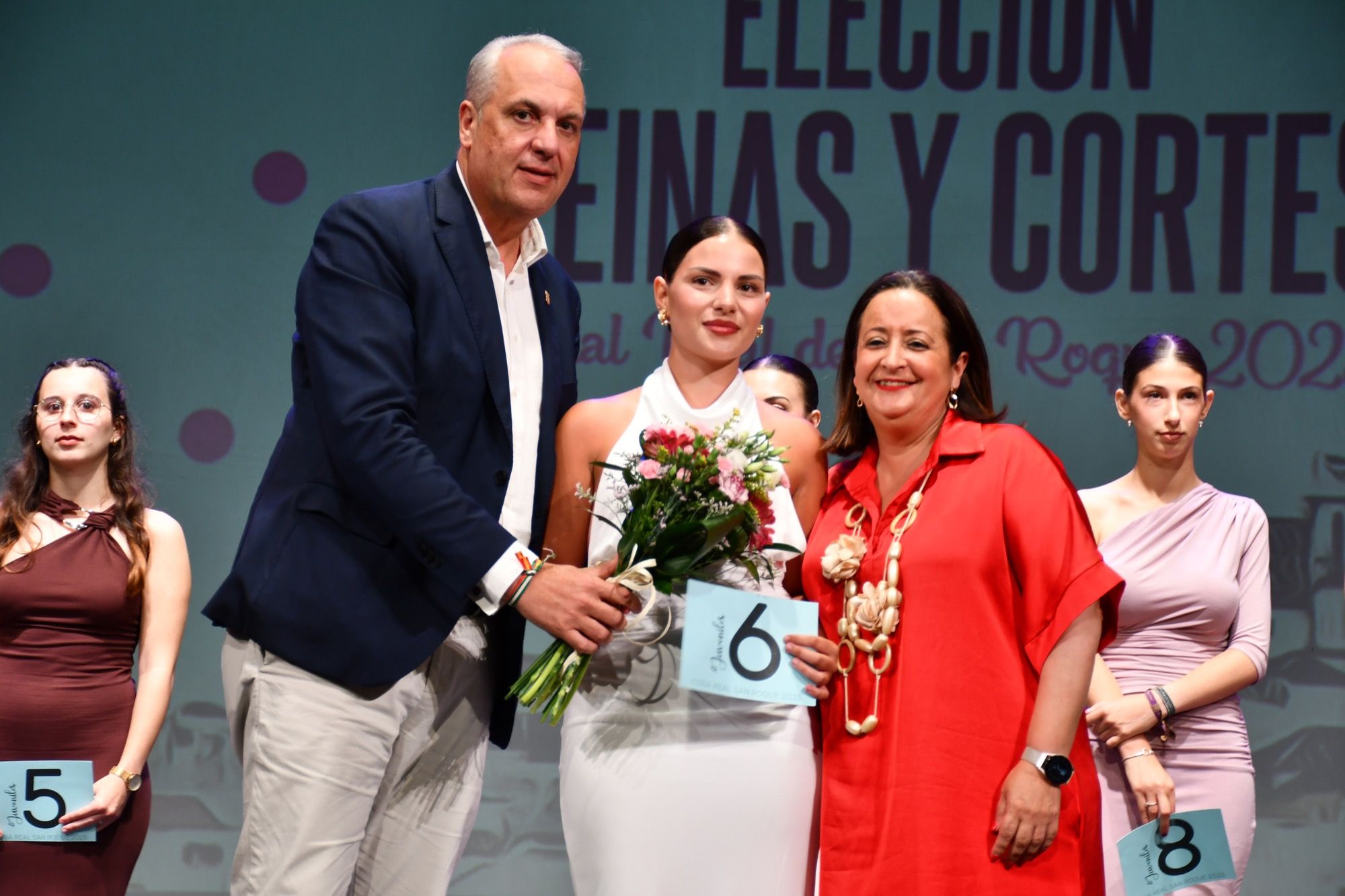 María García y Lara Álvarez, reinas juvenil e infantil de la Feria Real de San Roque 2025. 