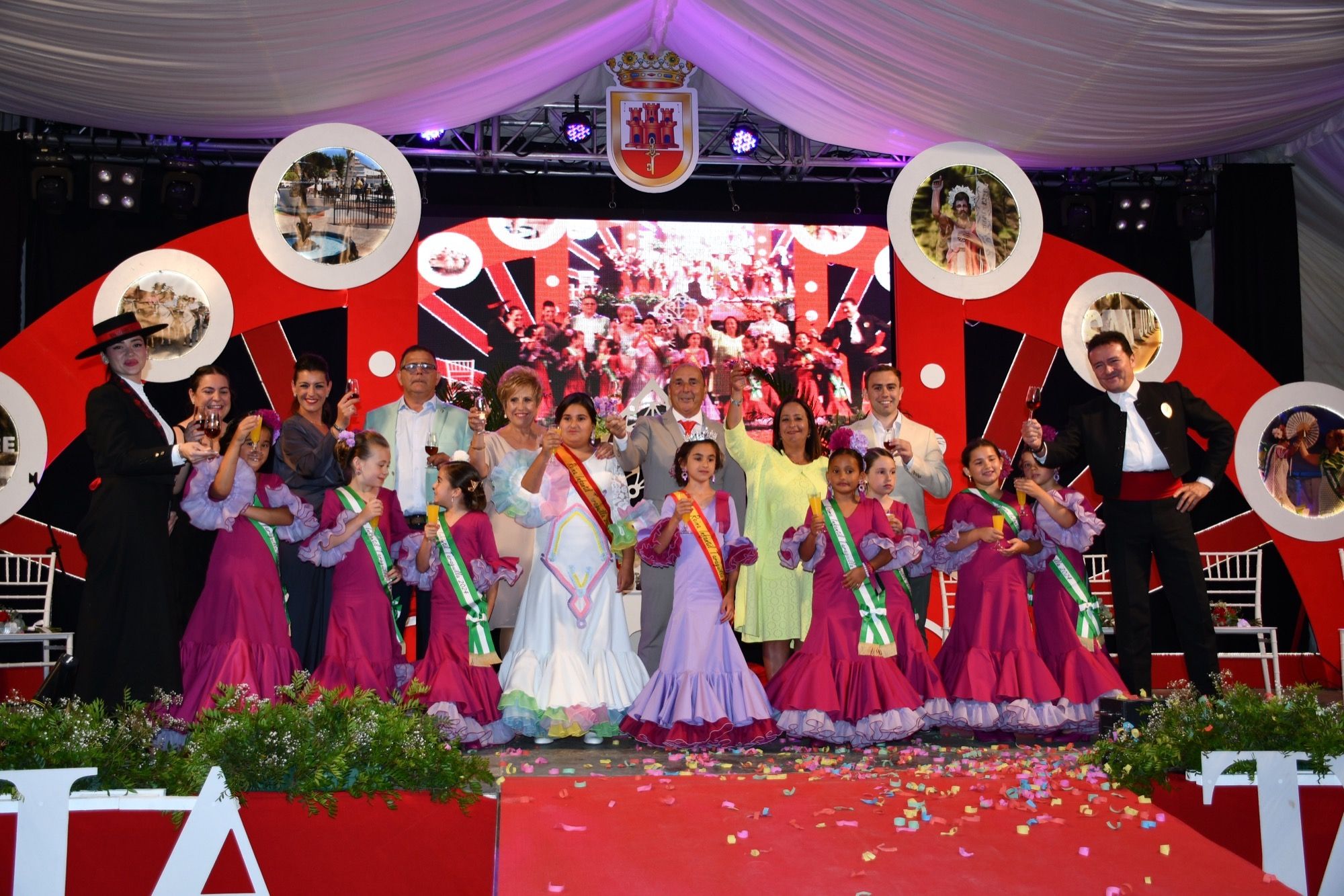 Taraguilla inicia esta noche su feria con el acto de coronación. 