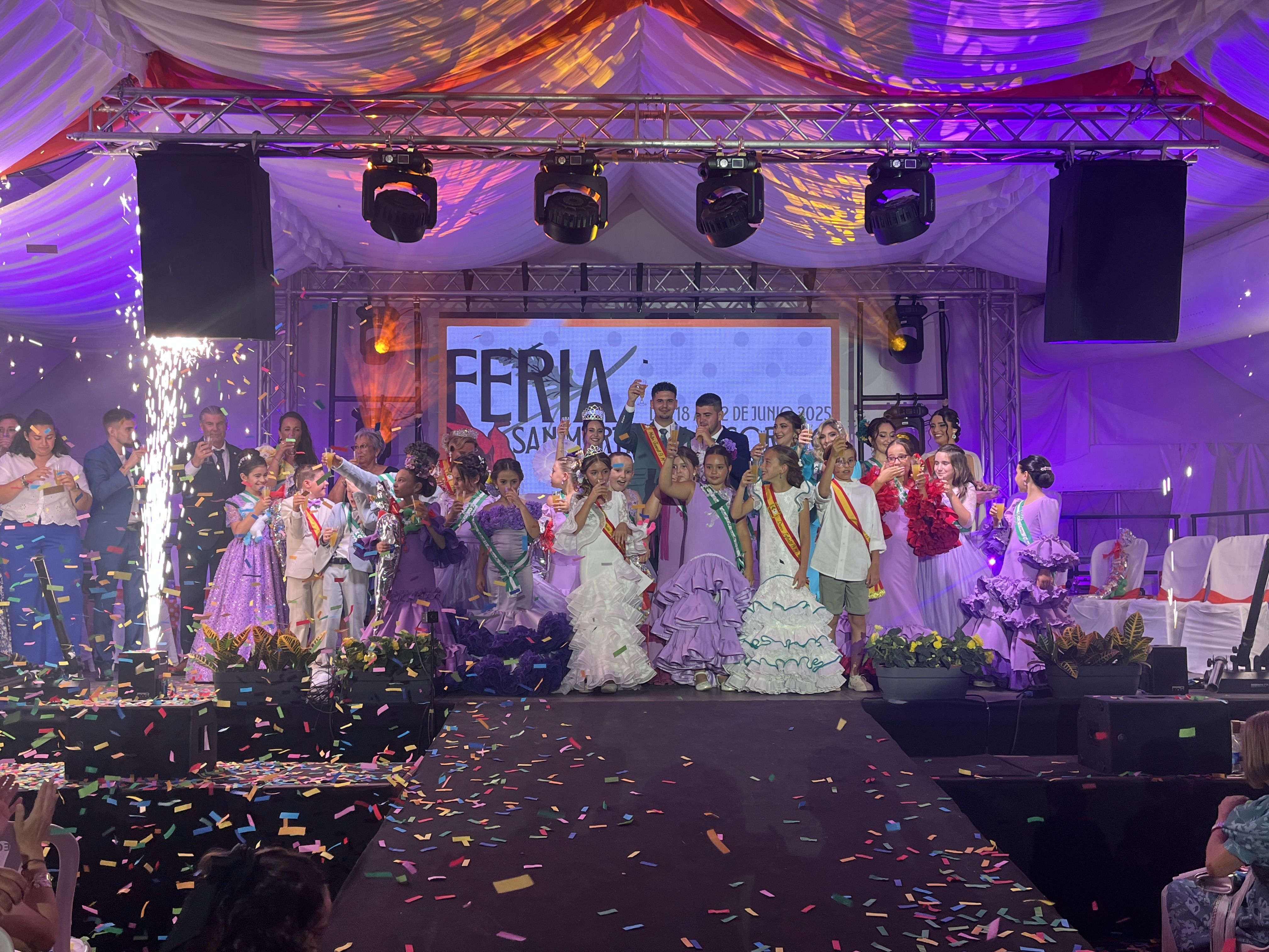 Tesorillo se ilumina para dar la bienvenida a su feria del Corpus