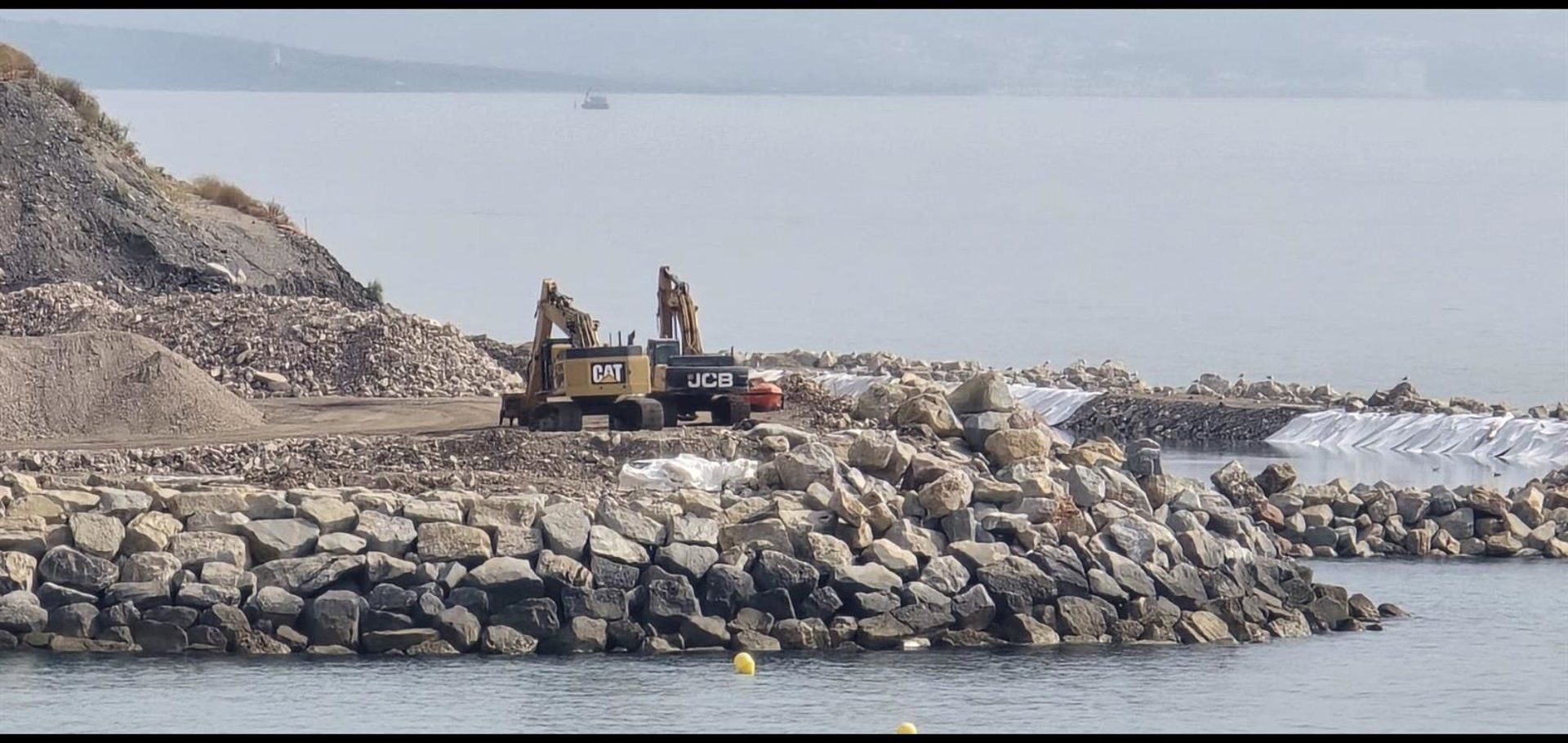 Ecologistas denuncian la "peligrosidad" del material de relleno del proyecto Eastside de Gibraltar.