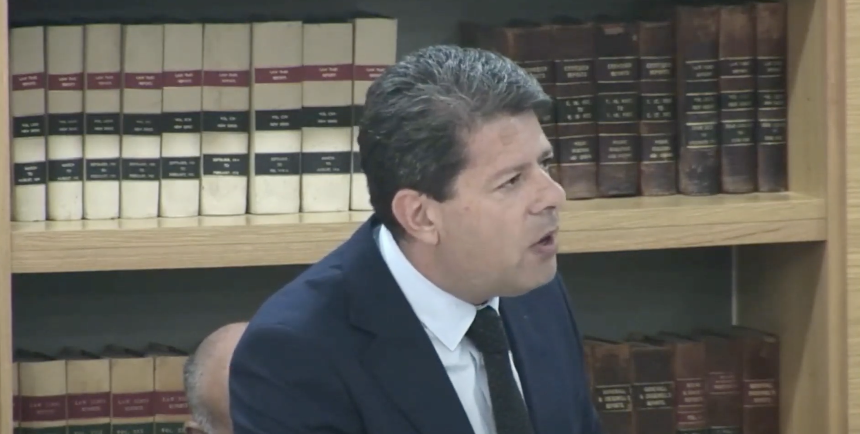 Picardo defiende el acuerdo ante el Parlamento: "Está hecho a la medida de las necesidades de Gibraltar"