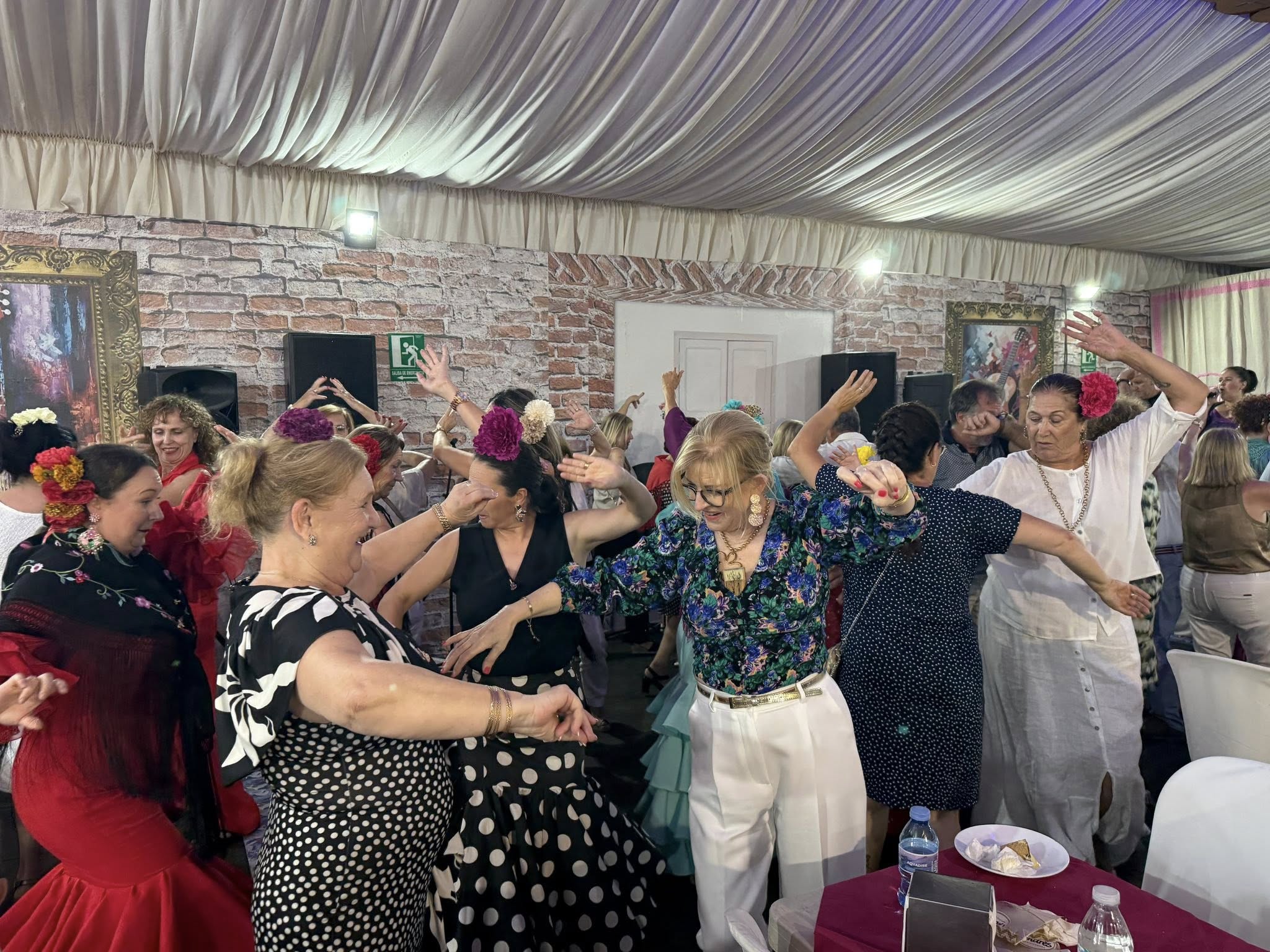 Las mujeres toman el Real de Algeciras en un gran miércoles de feria. Foto: S.D. / 8Directo.
