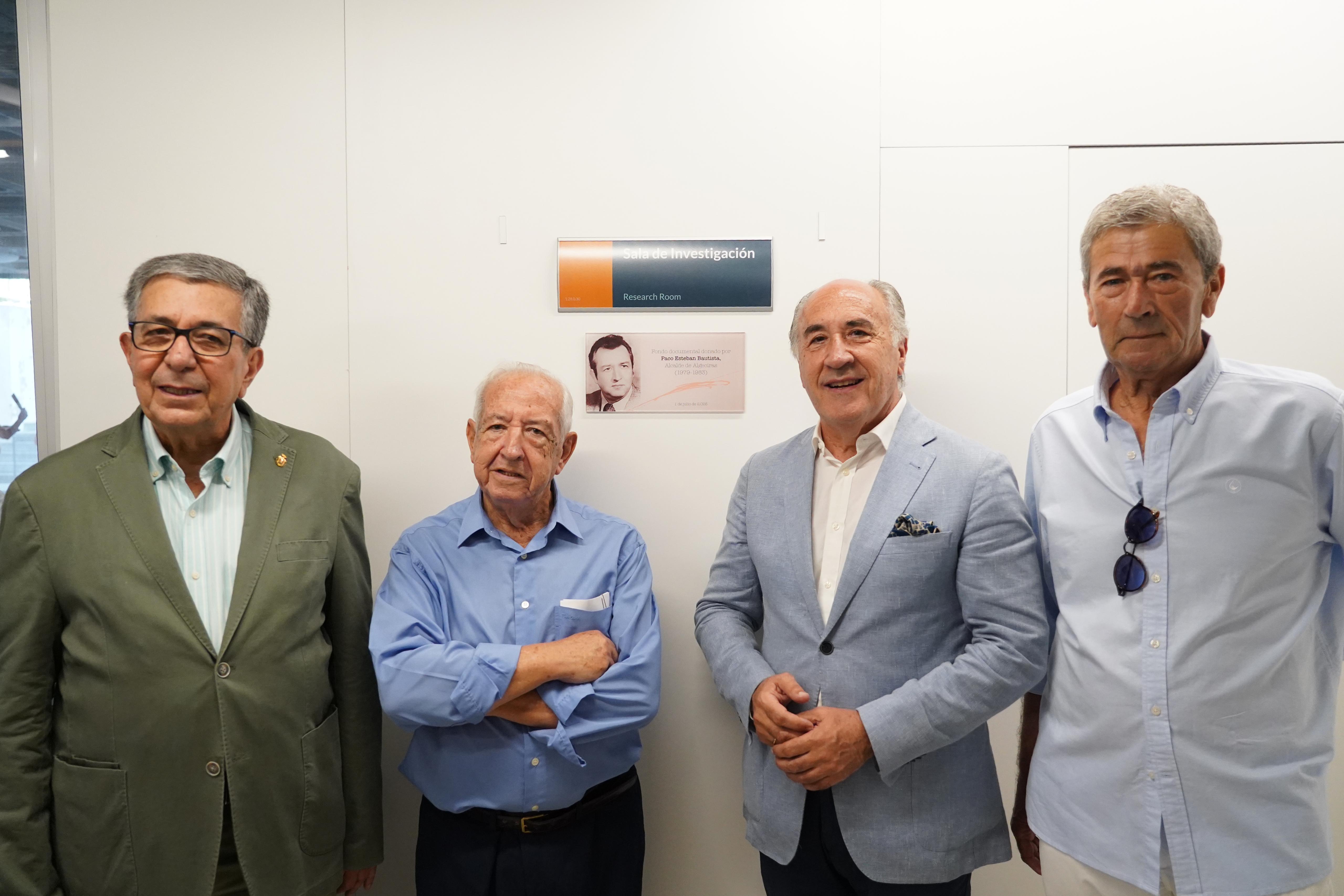 El exalcalde Paco Esteban, homenajeado por la Universidad de Cádiz 