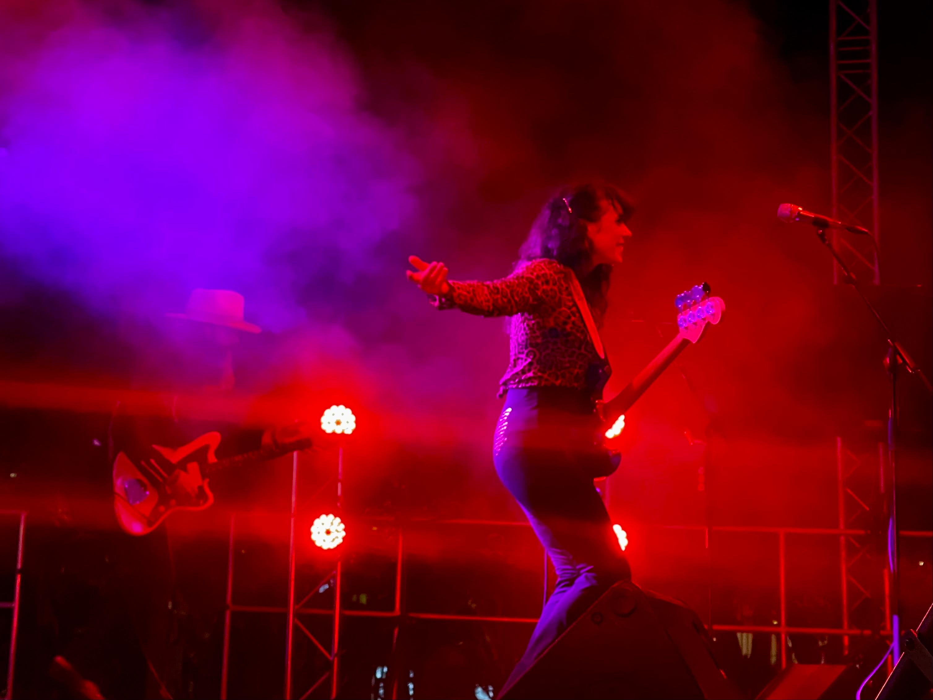 Danielle Nicole tiende un puente de blues entre Kansas y Algeciras. Foto: S.F. / 8Directo