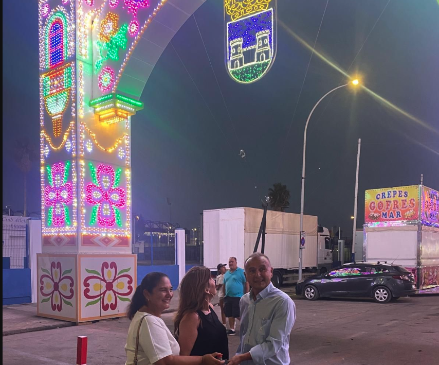 La Velada y Fiestas estrena iluminación en el recinto ferial y varias zonas del centro.
