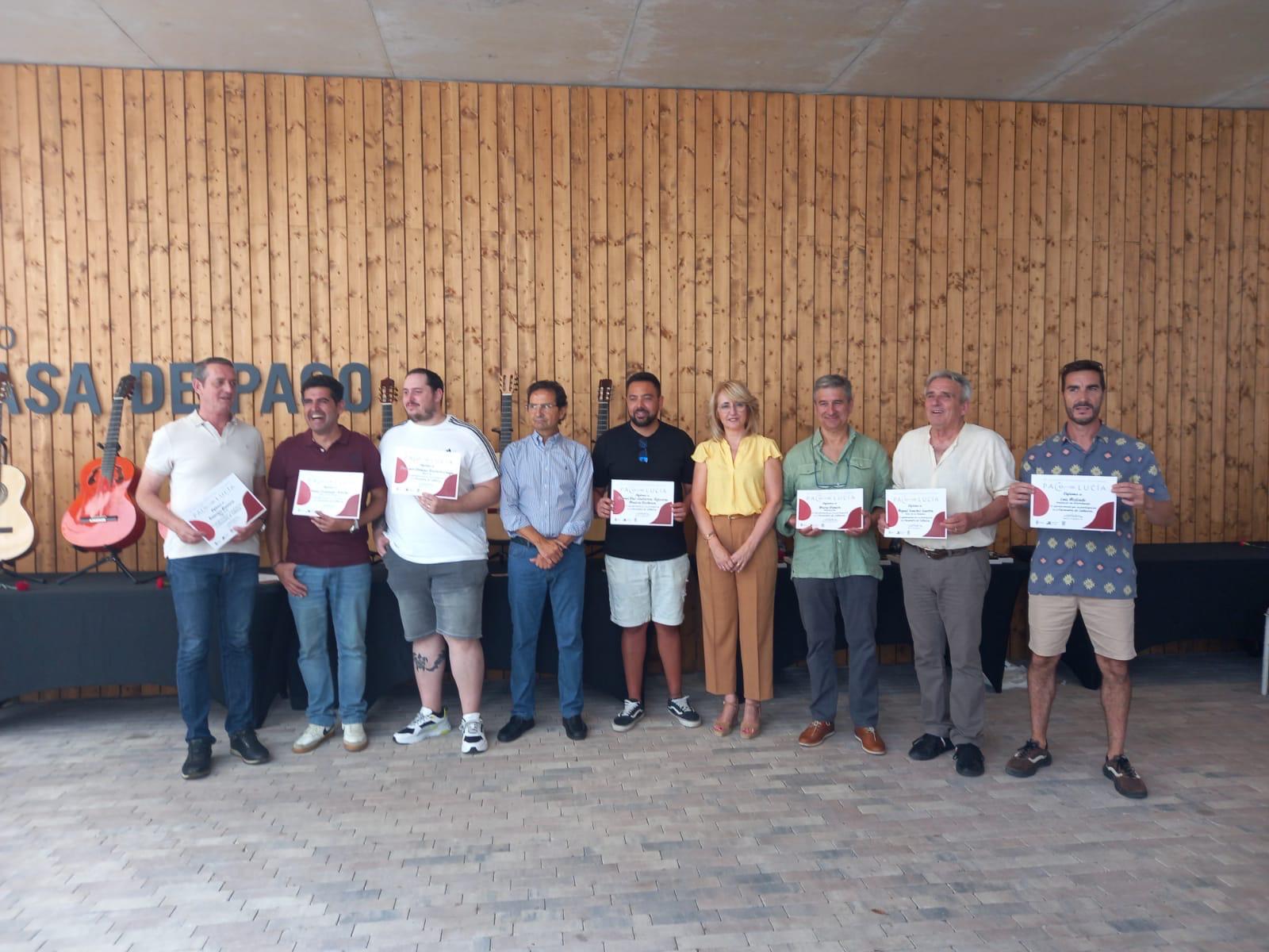 Los luthiers se encuentran un año más en Algeciras en torno a la figura de Paco de Lucía.
