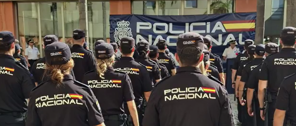 Jupol a los nuevos policías nacionales: "Bienvenidos a una de las comisarías más duras de España".