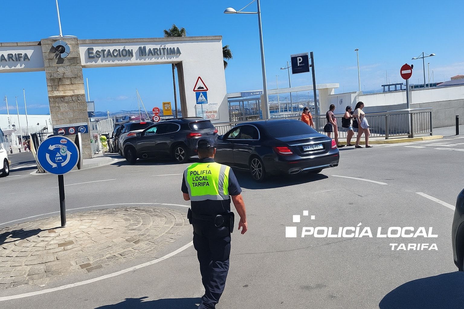 Detenido un menor por agredir a su madre y su hermana en las inmediaciones del Puerto de Tarifa.